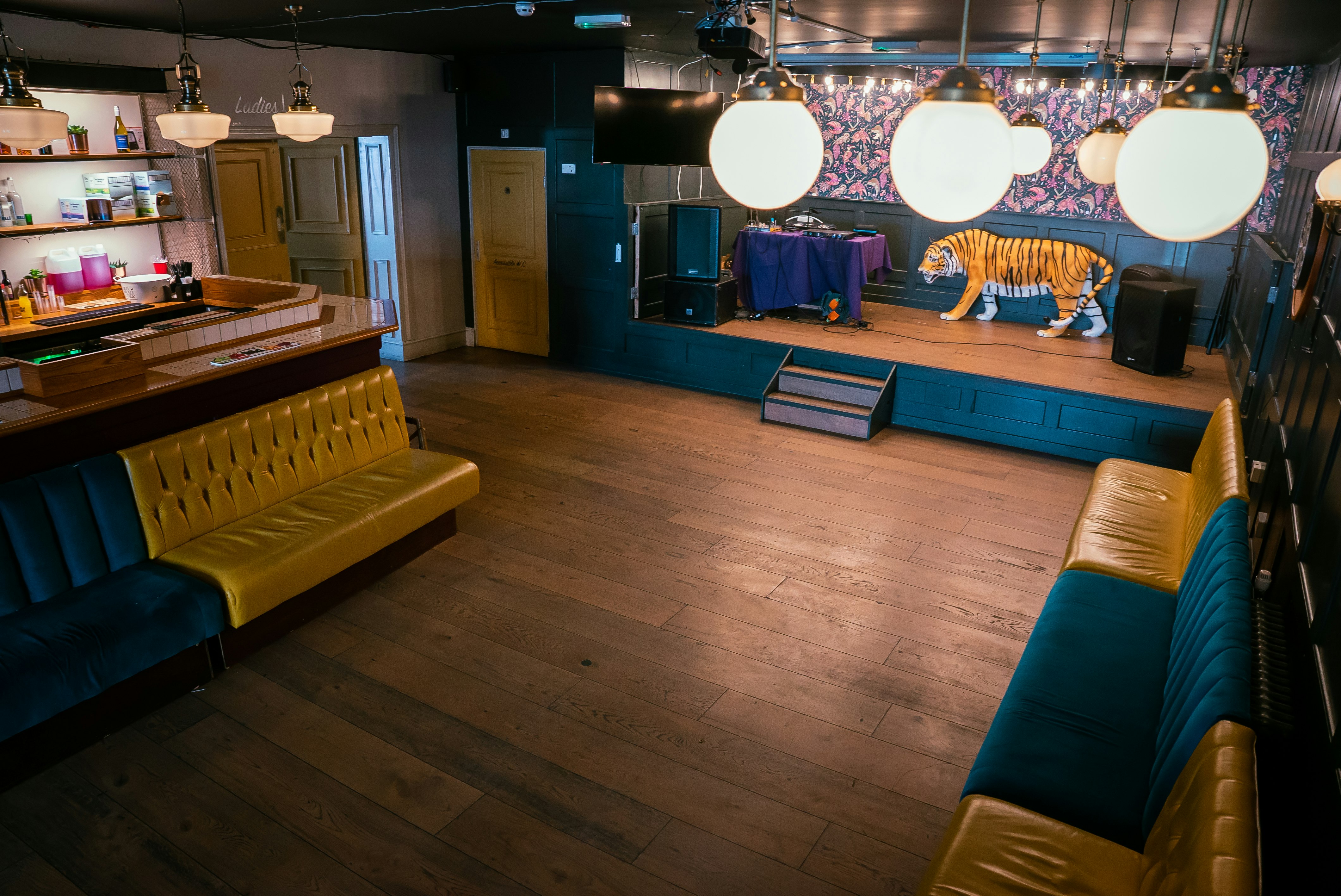 The Old Tigers Head  - Function Room image 7