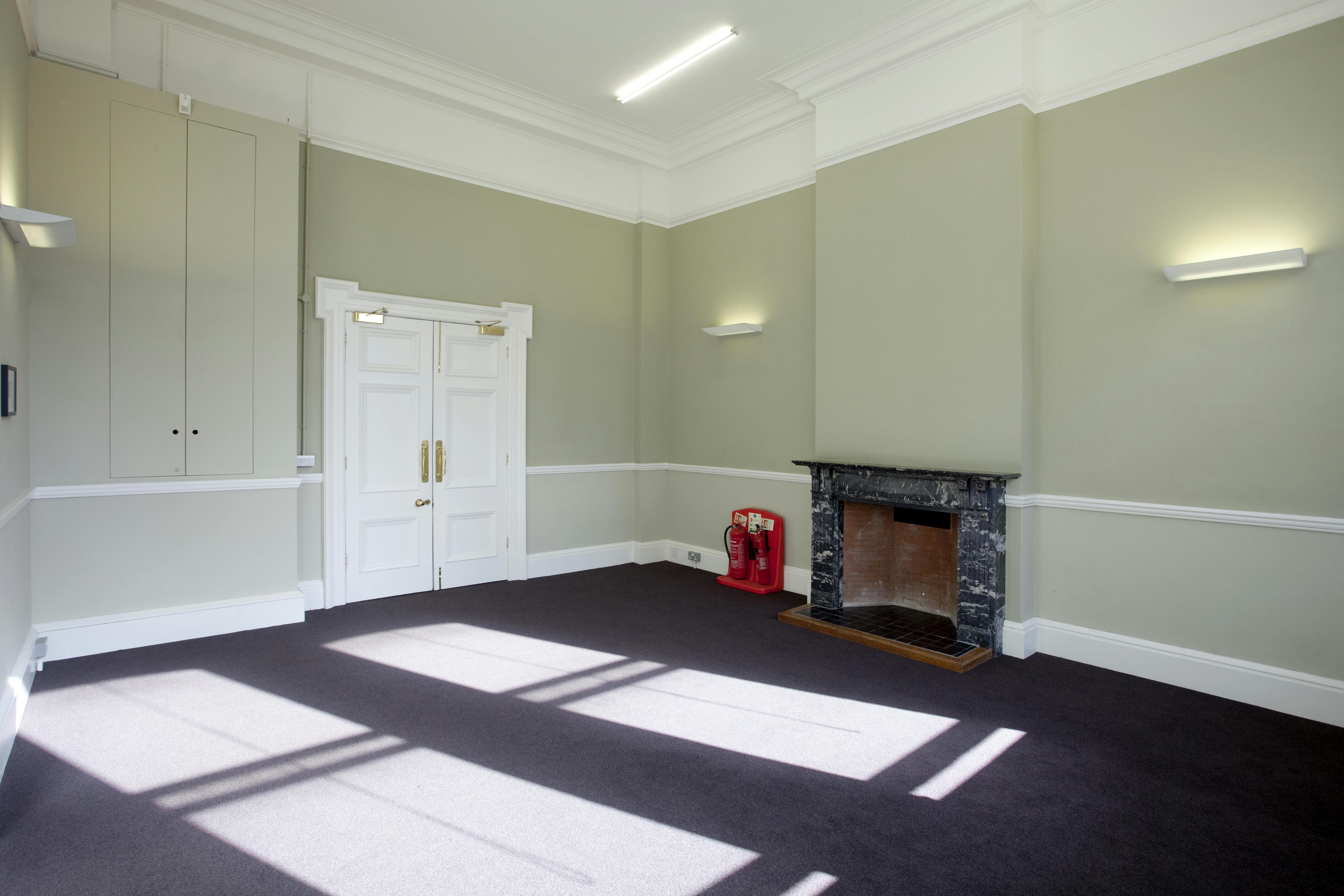 Shoreditch Town Hall - Small Committee Room image 2