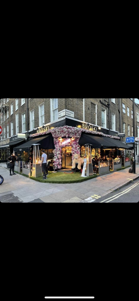 Broski Lounge - The Bloom image 1