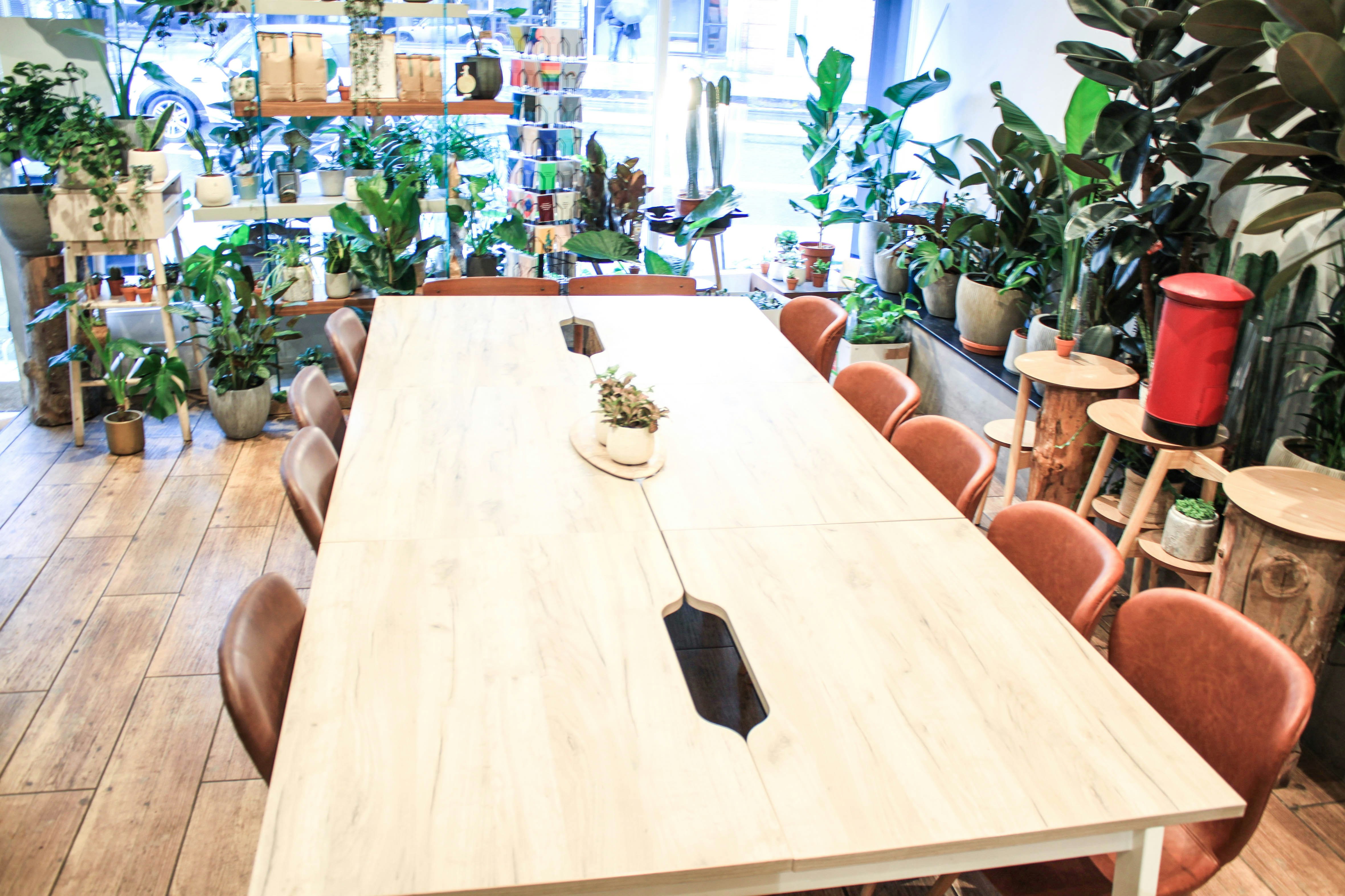The Travel Café - Meeting Room image 3