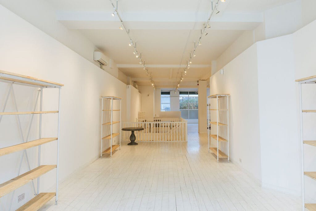 725 Fulham Road - image 1