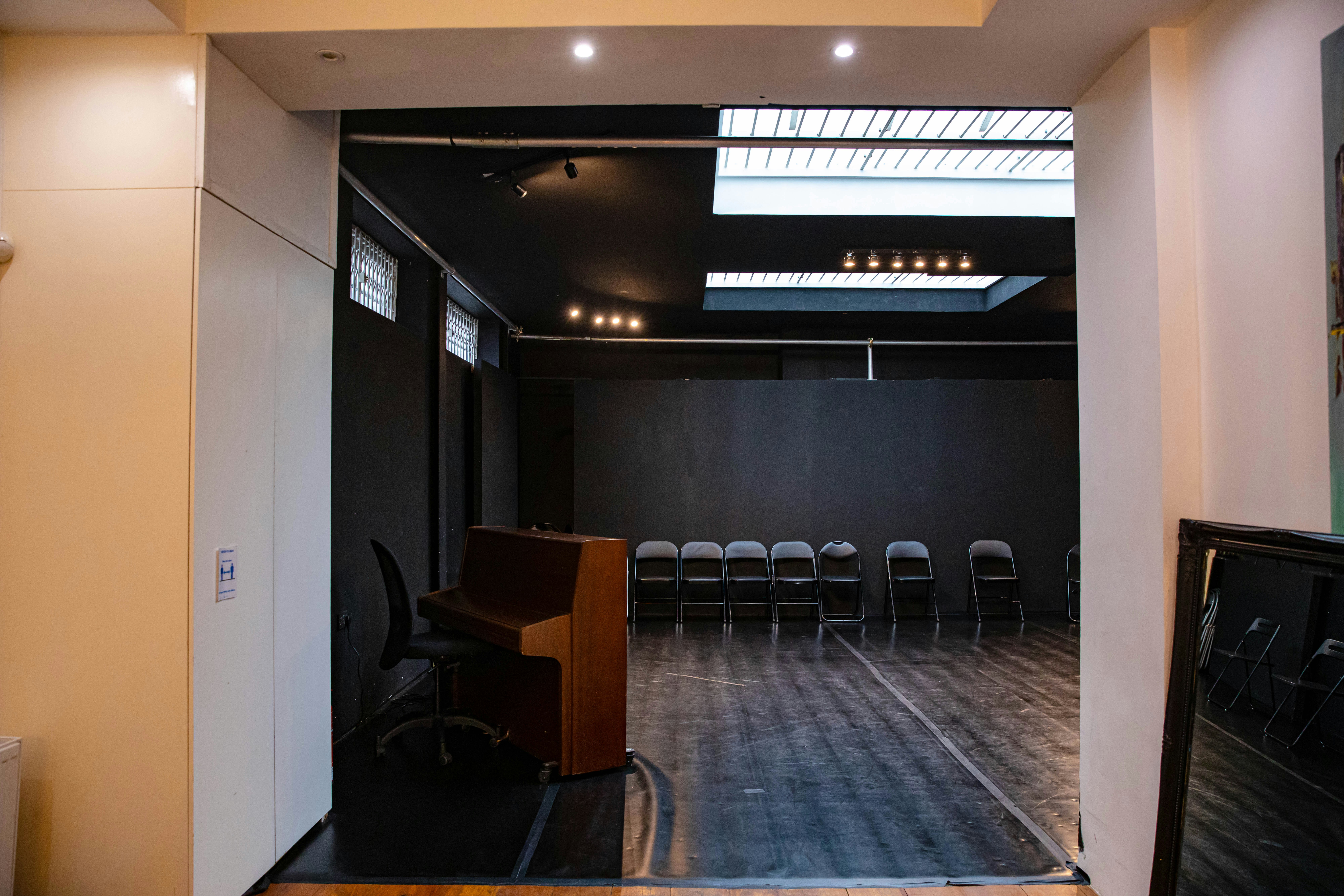 Associated Studios - Ground floor studio image 3