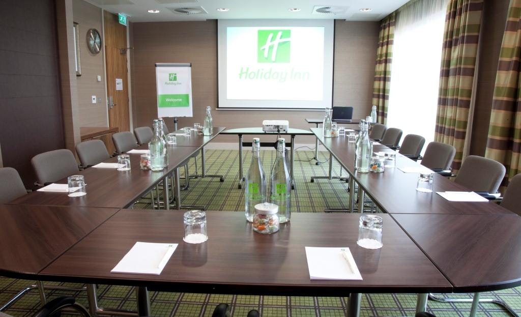 Holiday Inn London Stratford City - Barcelona & Sydney  image 2