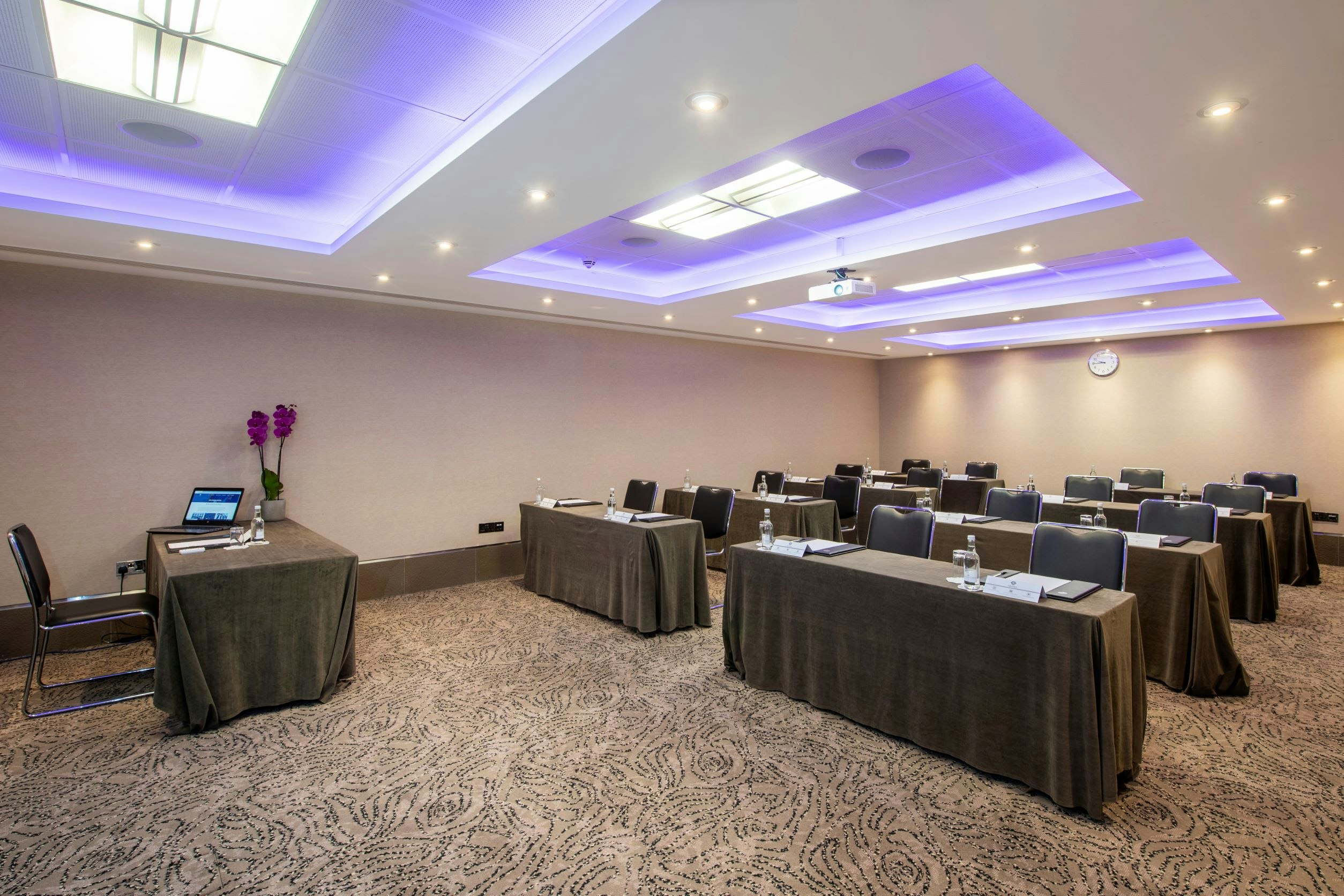 Langham Court Hotel - Titchfield Suite  image 6