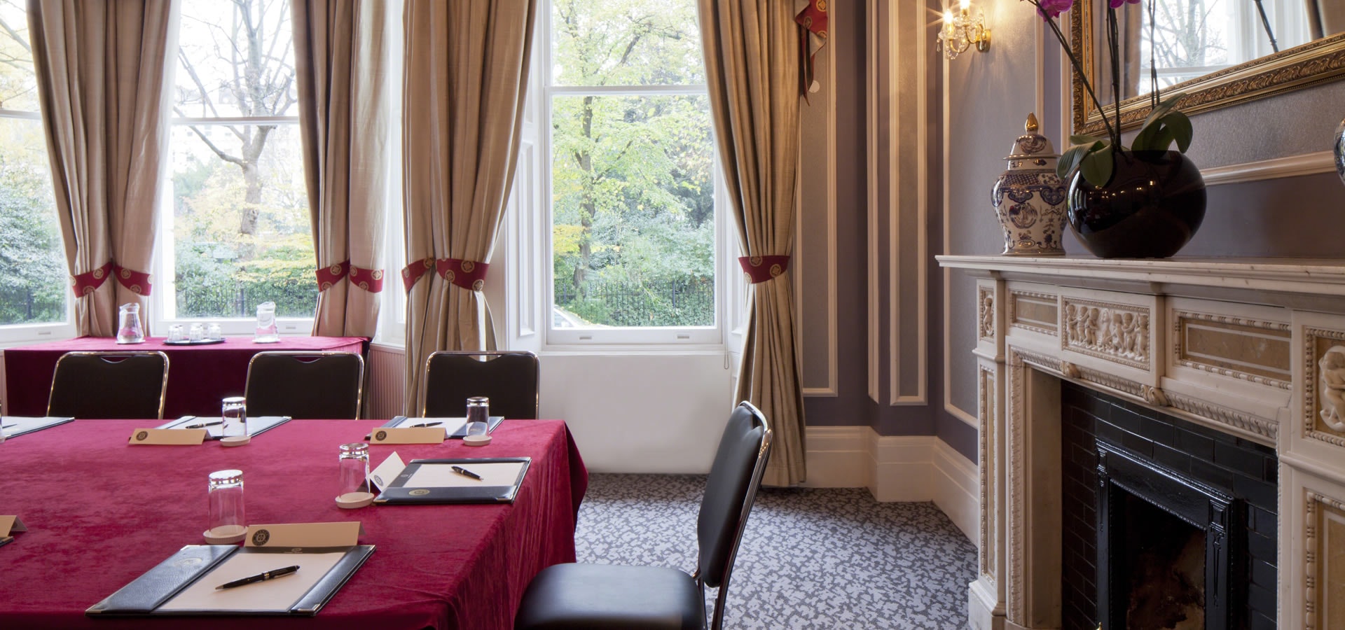 Strathmore Hotel - Library Suite  image 2