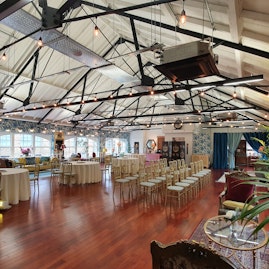 Lumiere Underwood - The New Victorian Loft image 6