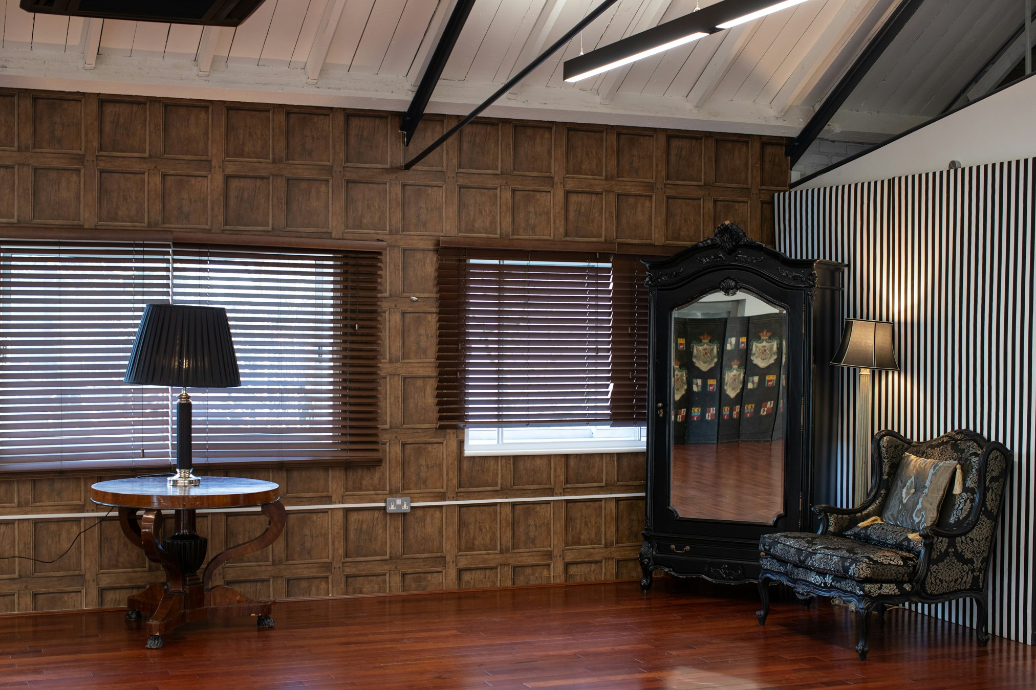 Lumiere Underwood - The New Victorian Loft and    The Chalet image 5