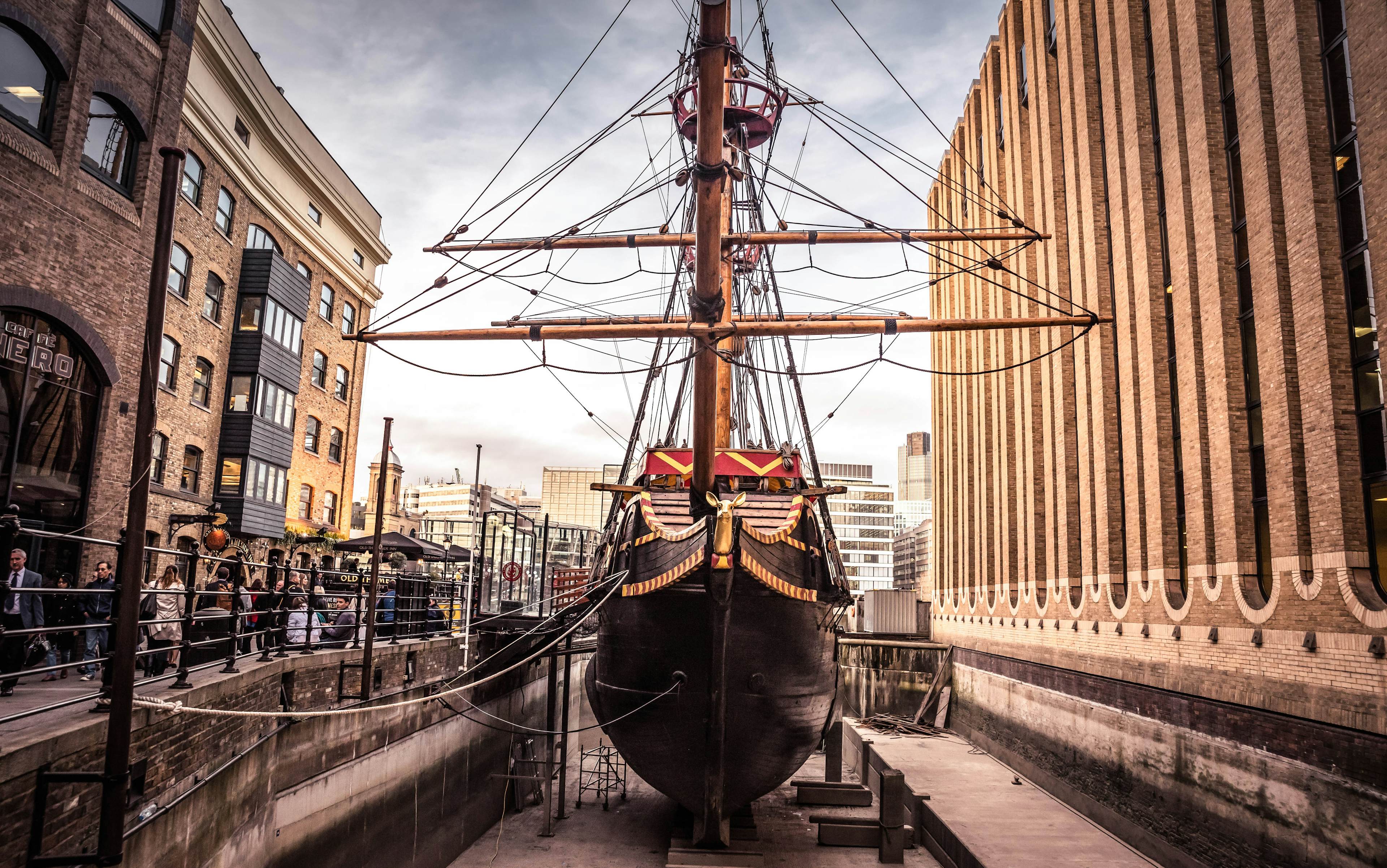 The Golden Hinde - Whole Venue image 1