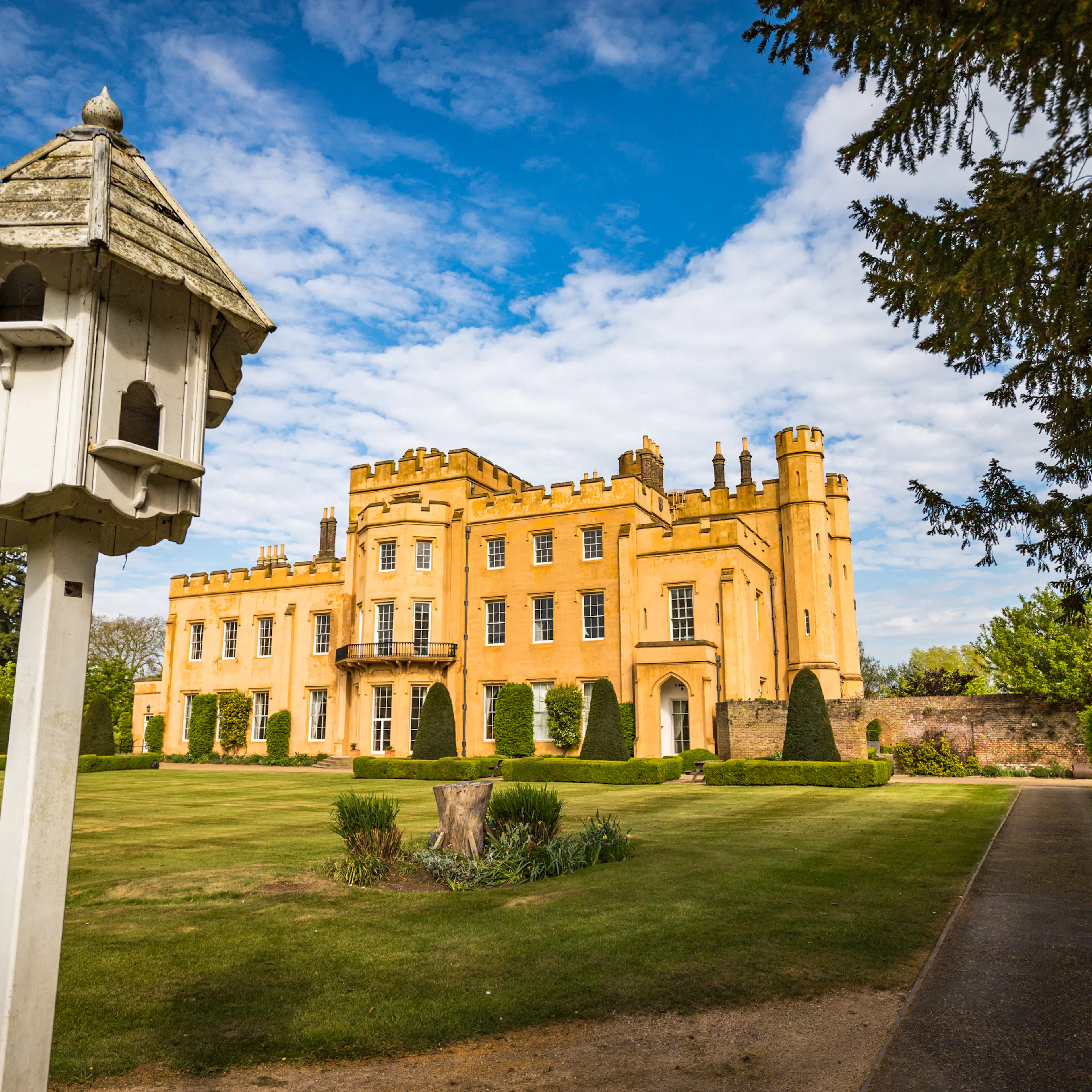 Ditton Manor House | Dining | Ditton Manor Marquee | Hire Space