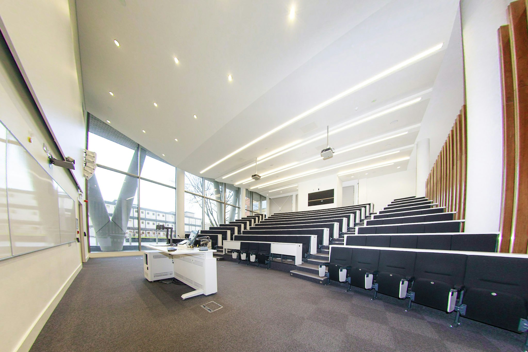 Graduate Centre - Queen Mary Venues - Peston Lecture Theatre image 3