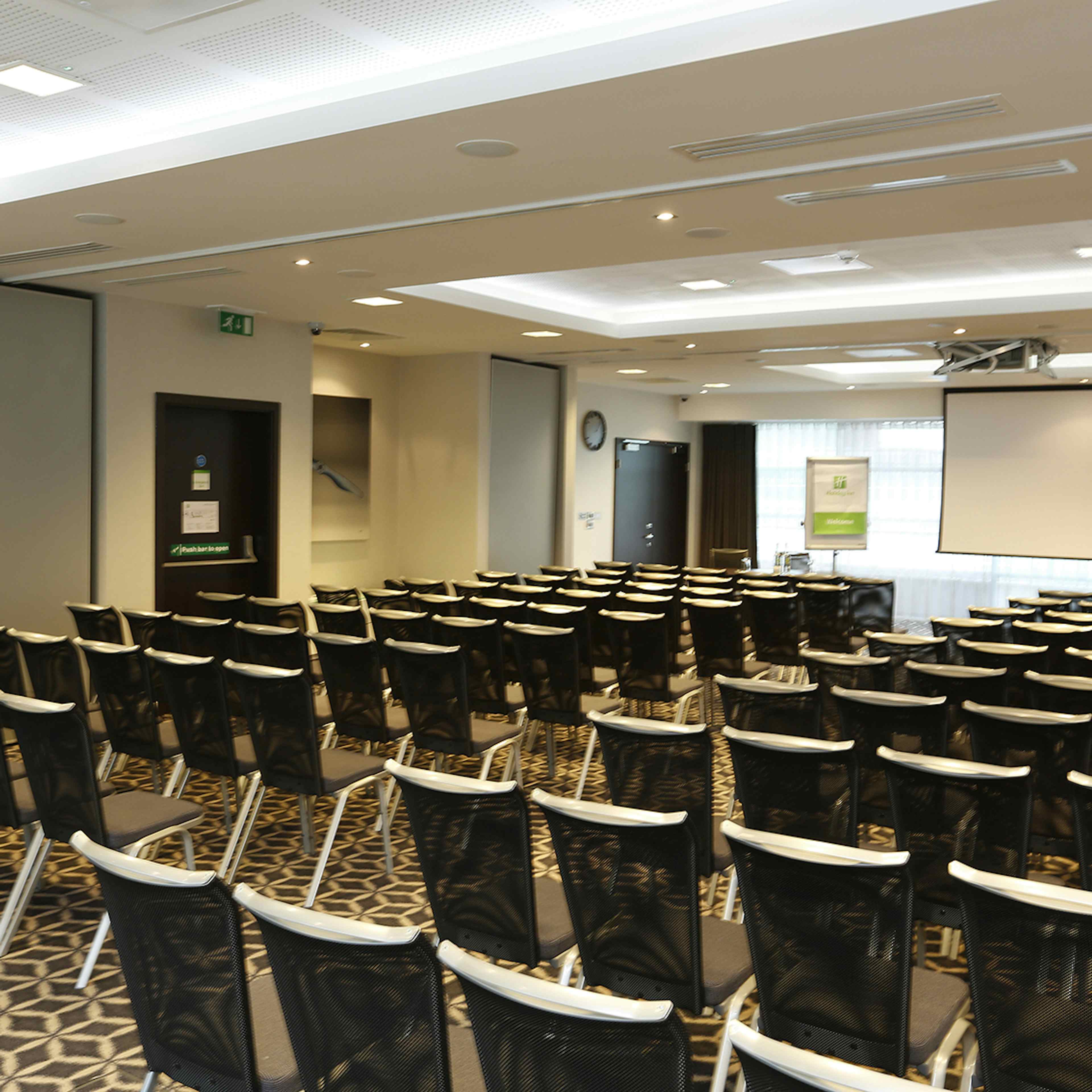 Holiday Inn Southend - image 2