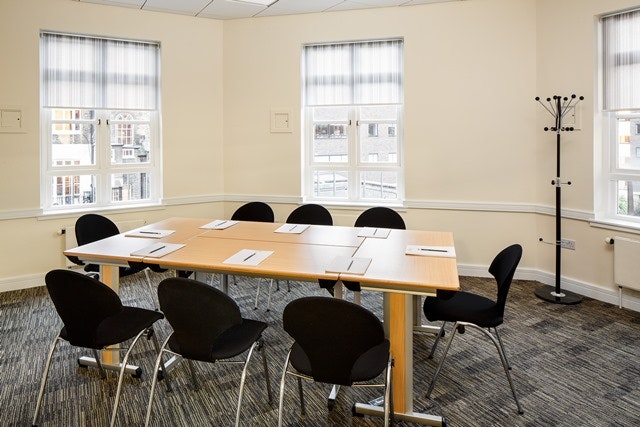 No.11 Cavendish Square - Marlborough 4 image 2