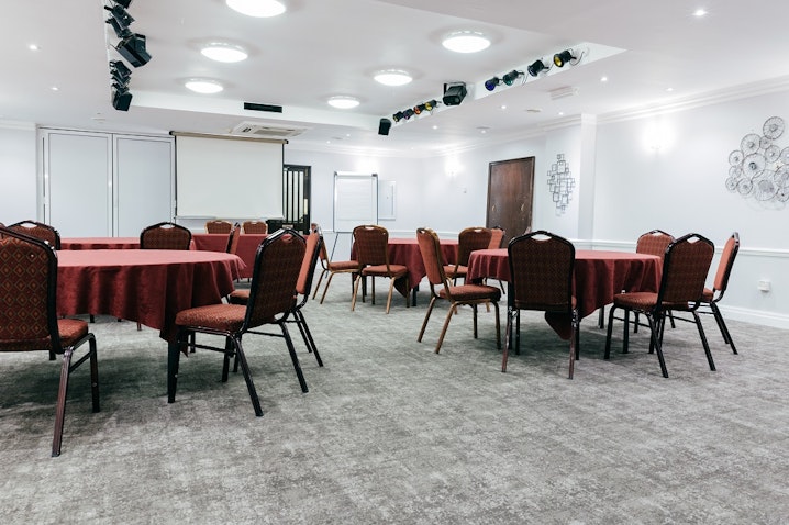 Best Western Bradford Guide Post Hotel - Poppy Suite image 1