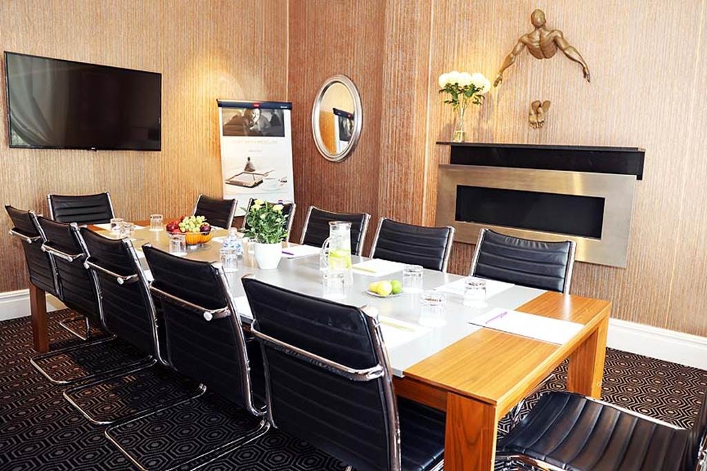 Mercure London Hyde Park Hotel - The Churchill image 3