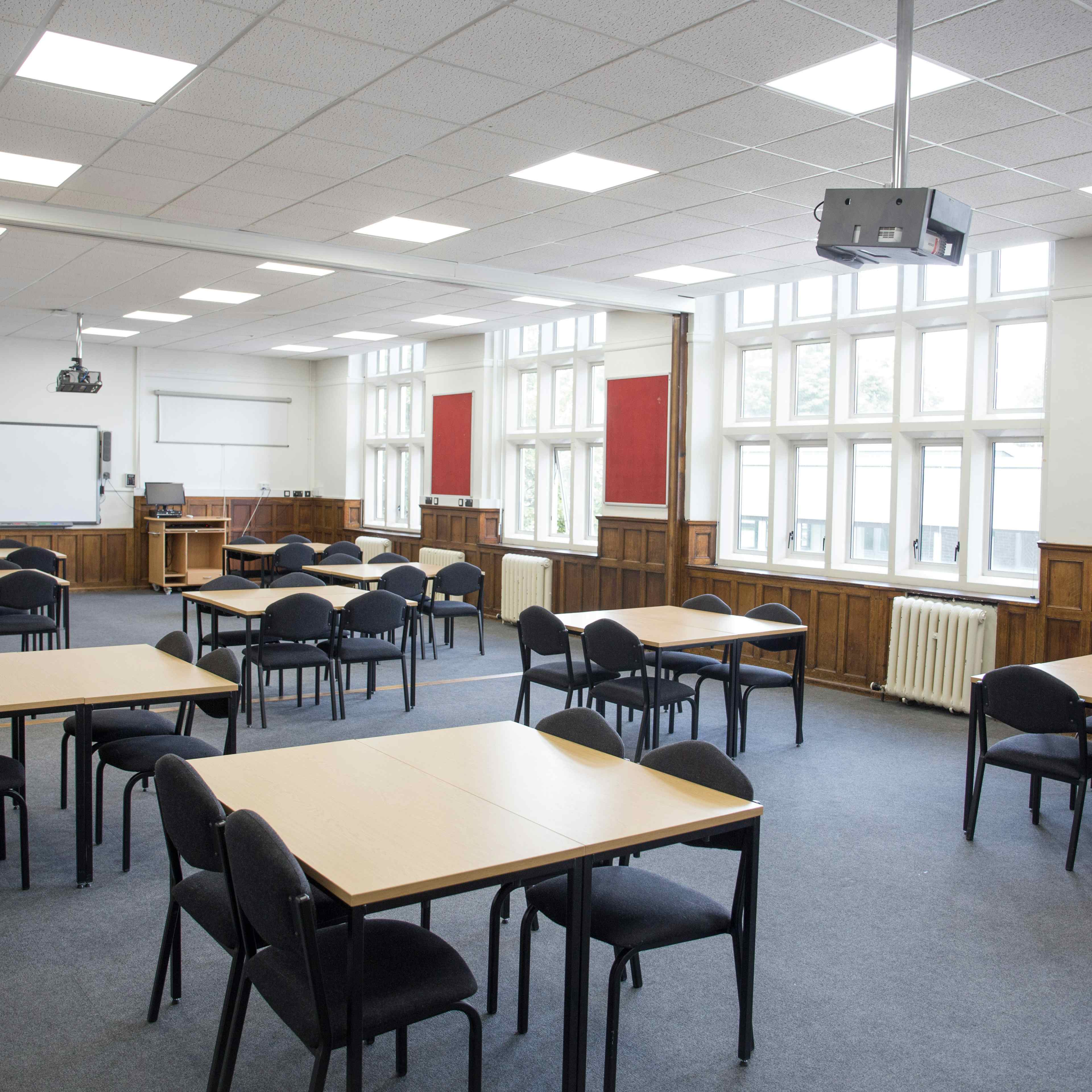 Chesterfield College - Classrooms image 3