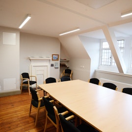 Oxford House - Settlement Room image 2
