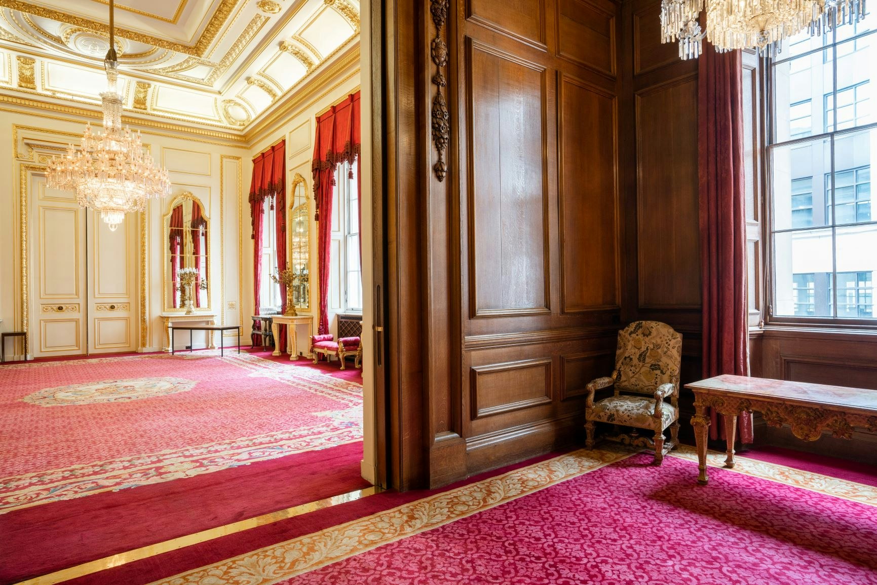 Goldsmiths' Hall - The Drawing Room image 1