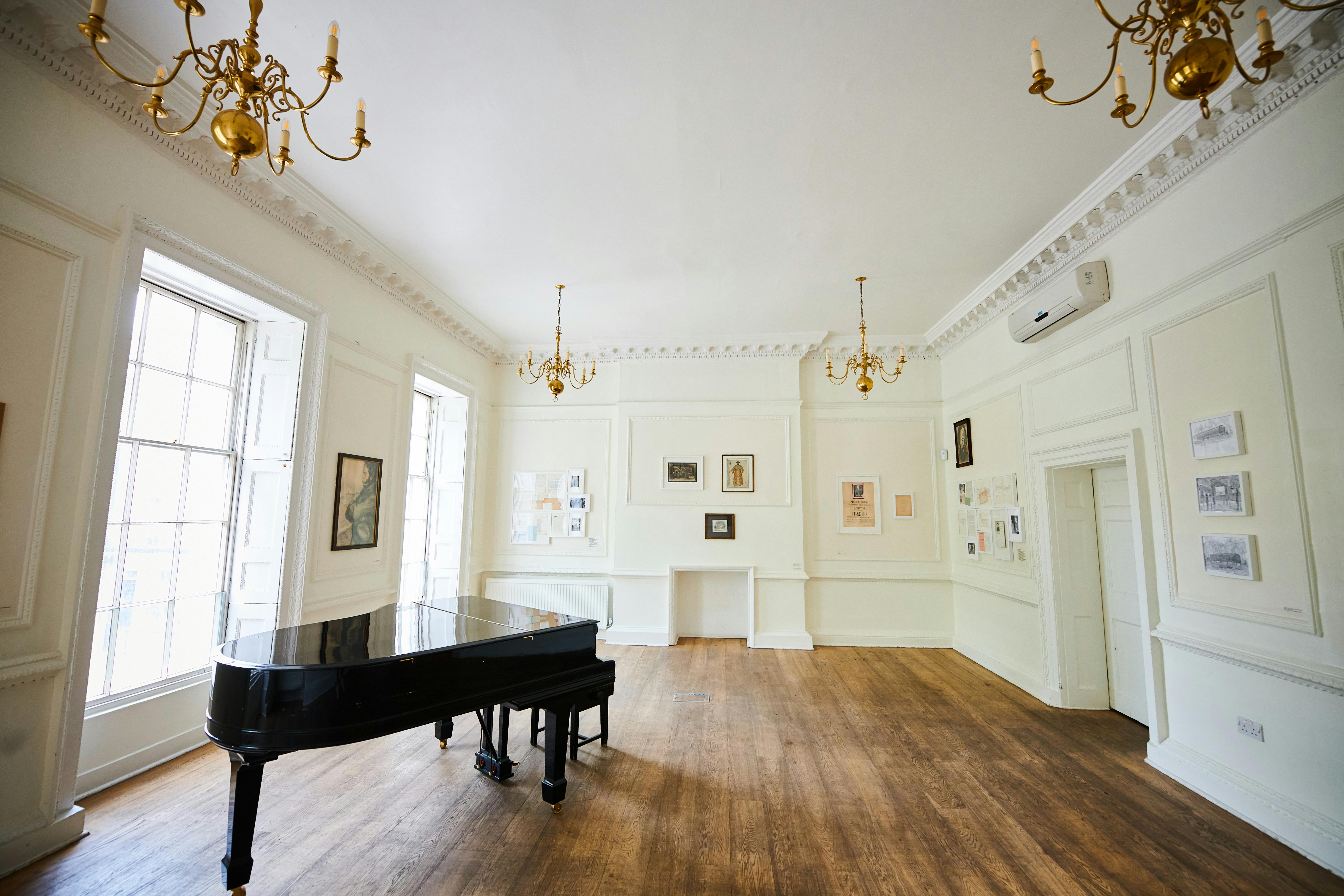 Pushkin House - image 1