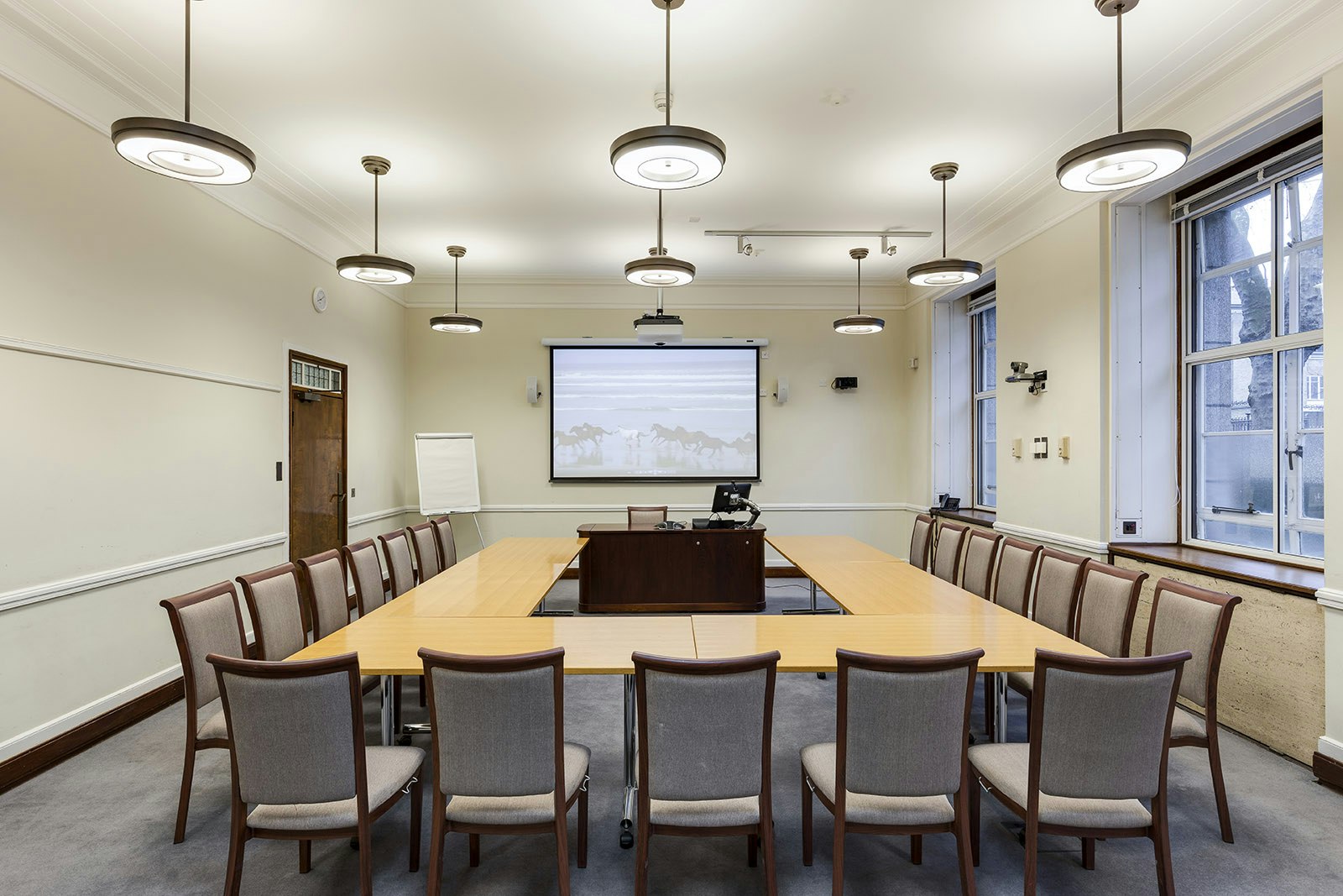 Business | Meeting Rooms - Breakout Spaces