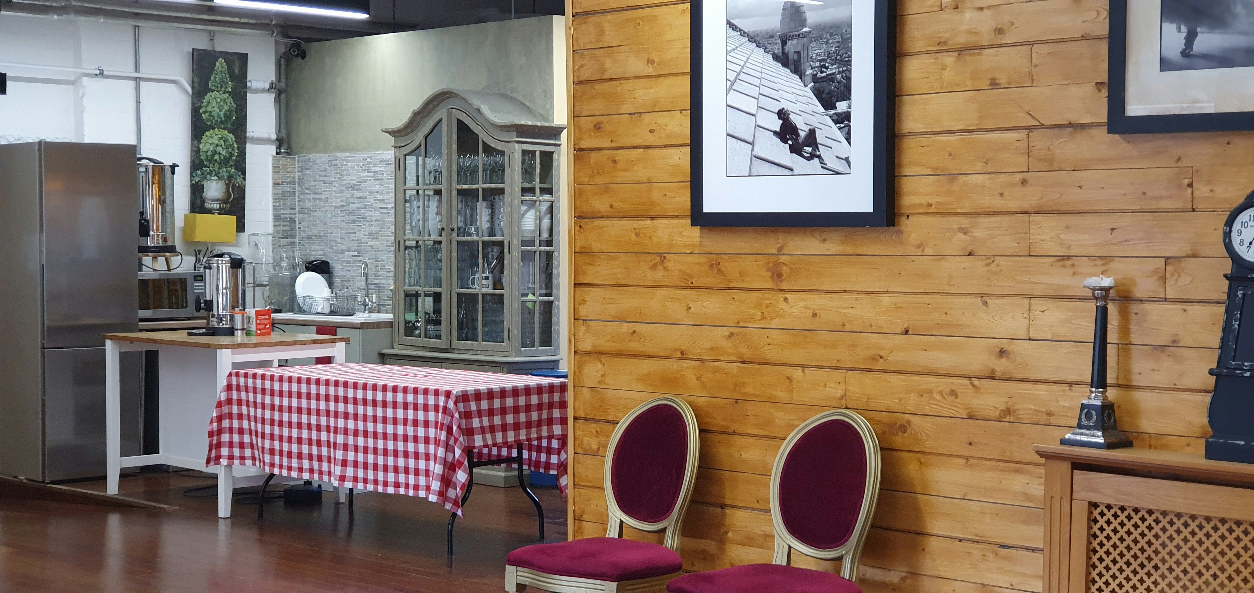 Lumiere Underwood - The Chalet image 4
