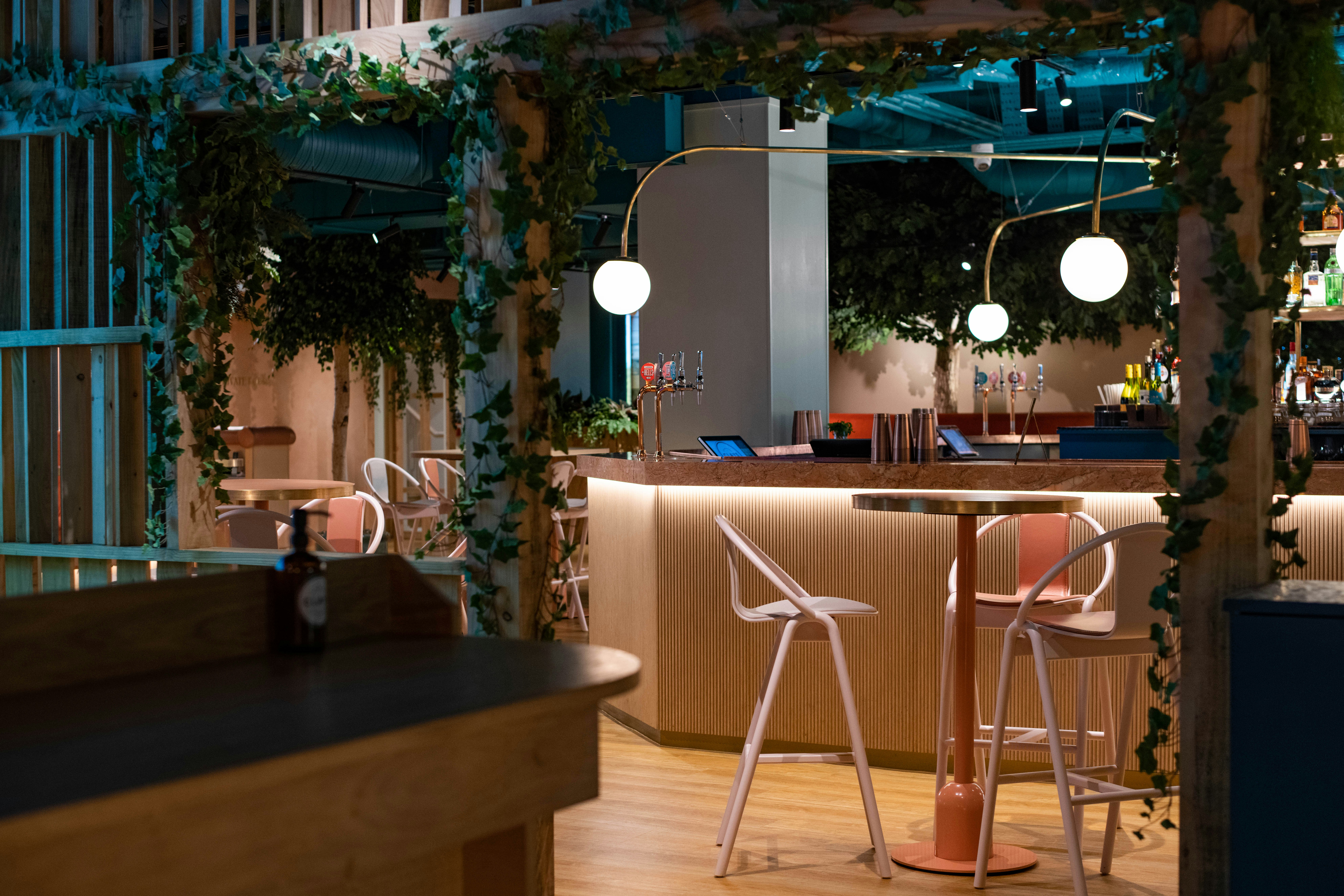 Clays - Moorgate  - Booth for 6 image 3