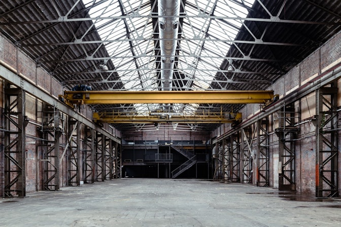 Crane - Warehouse image 2