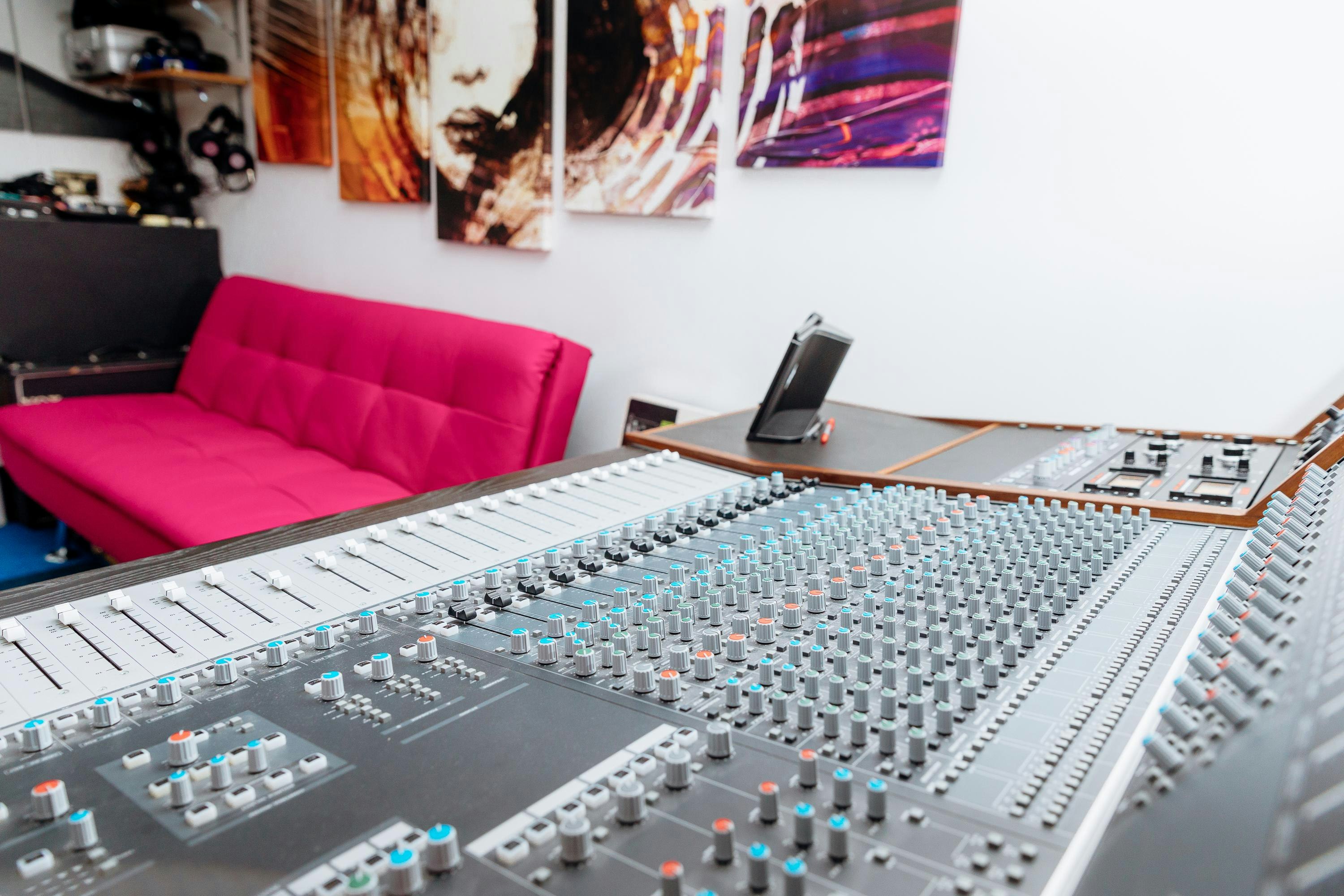 Podcast Studios Venues in London - The Sound Bank