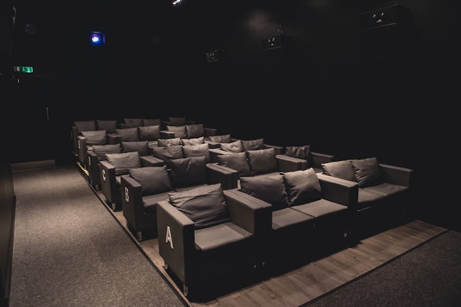 The Mockingbird Cinema and Sobremesa Bar - Screen 2 image 3