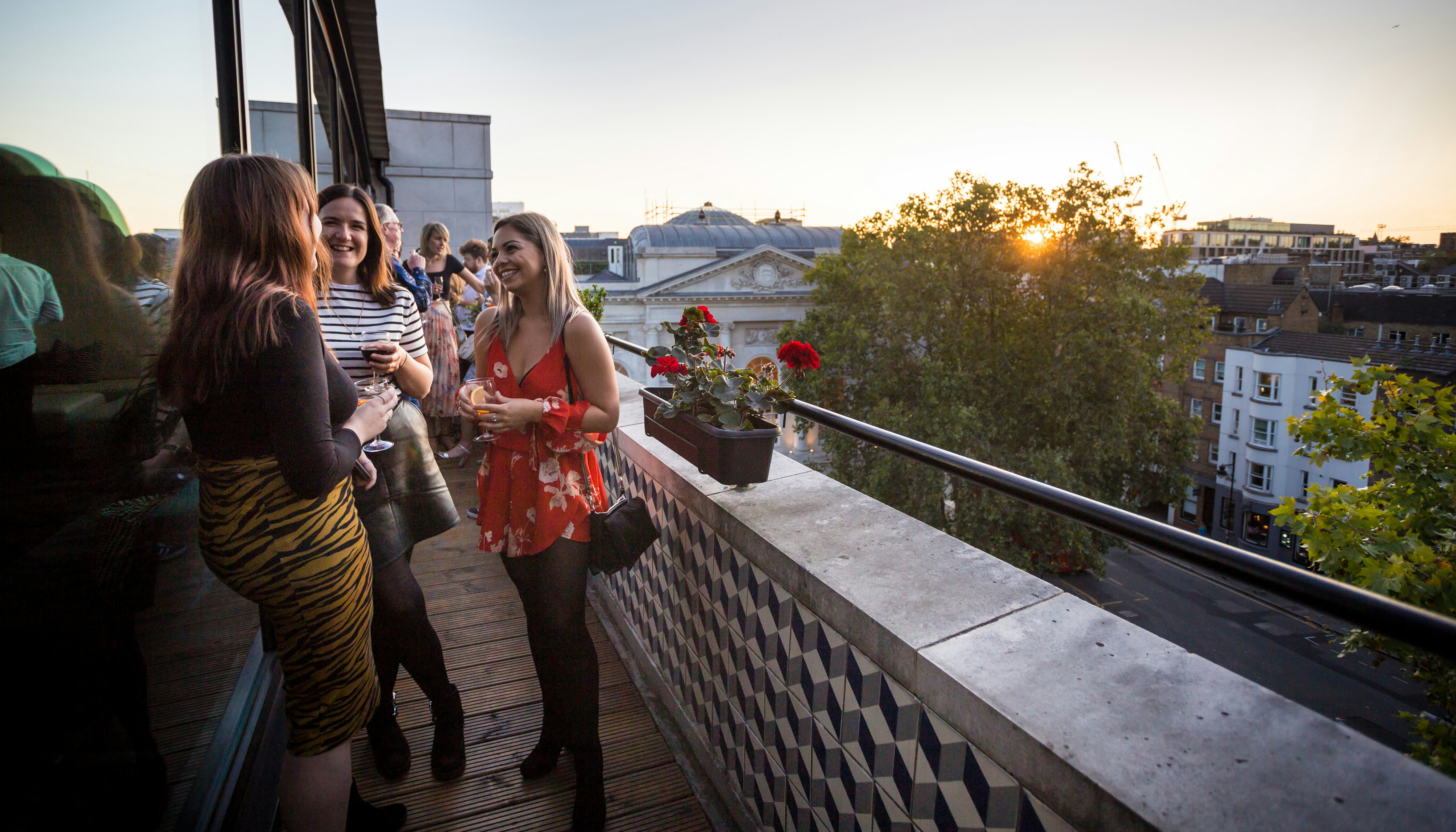 Wallacespace Clerkenwell Green - Penthouse B image 7