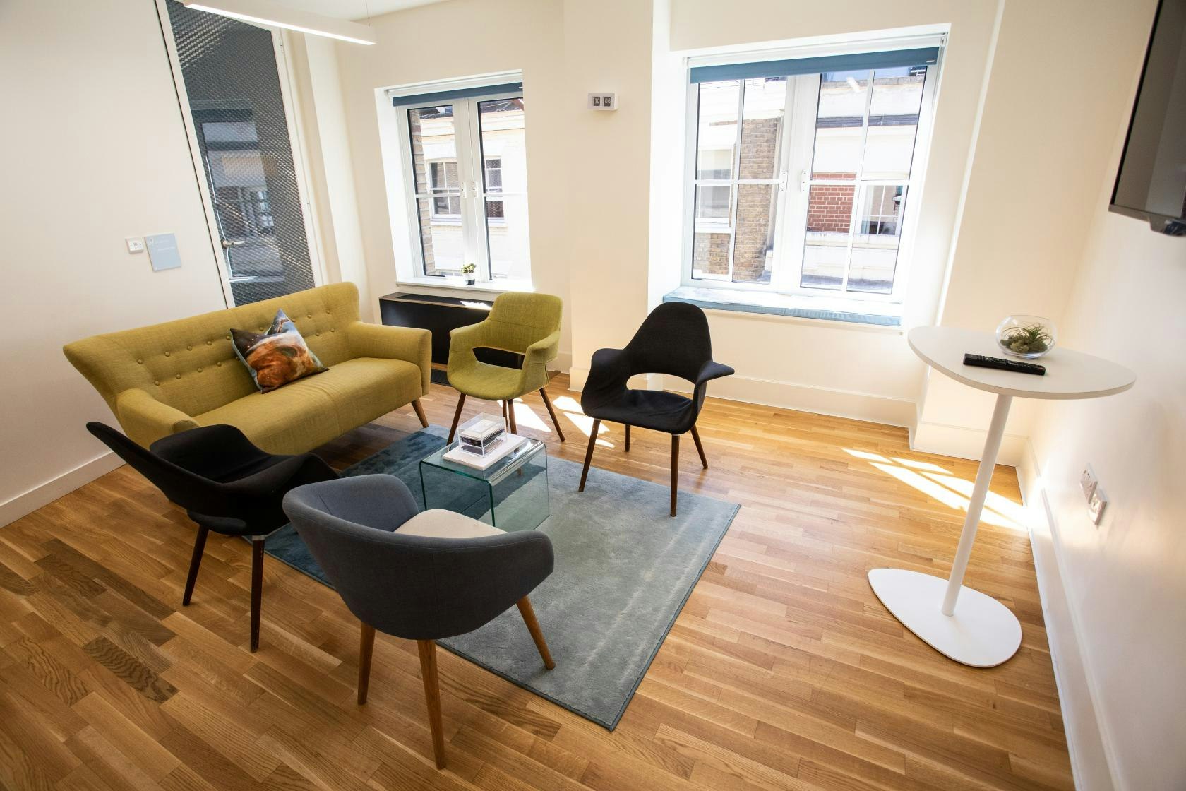 Wallacespace Spitalfields - Telstar image 2