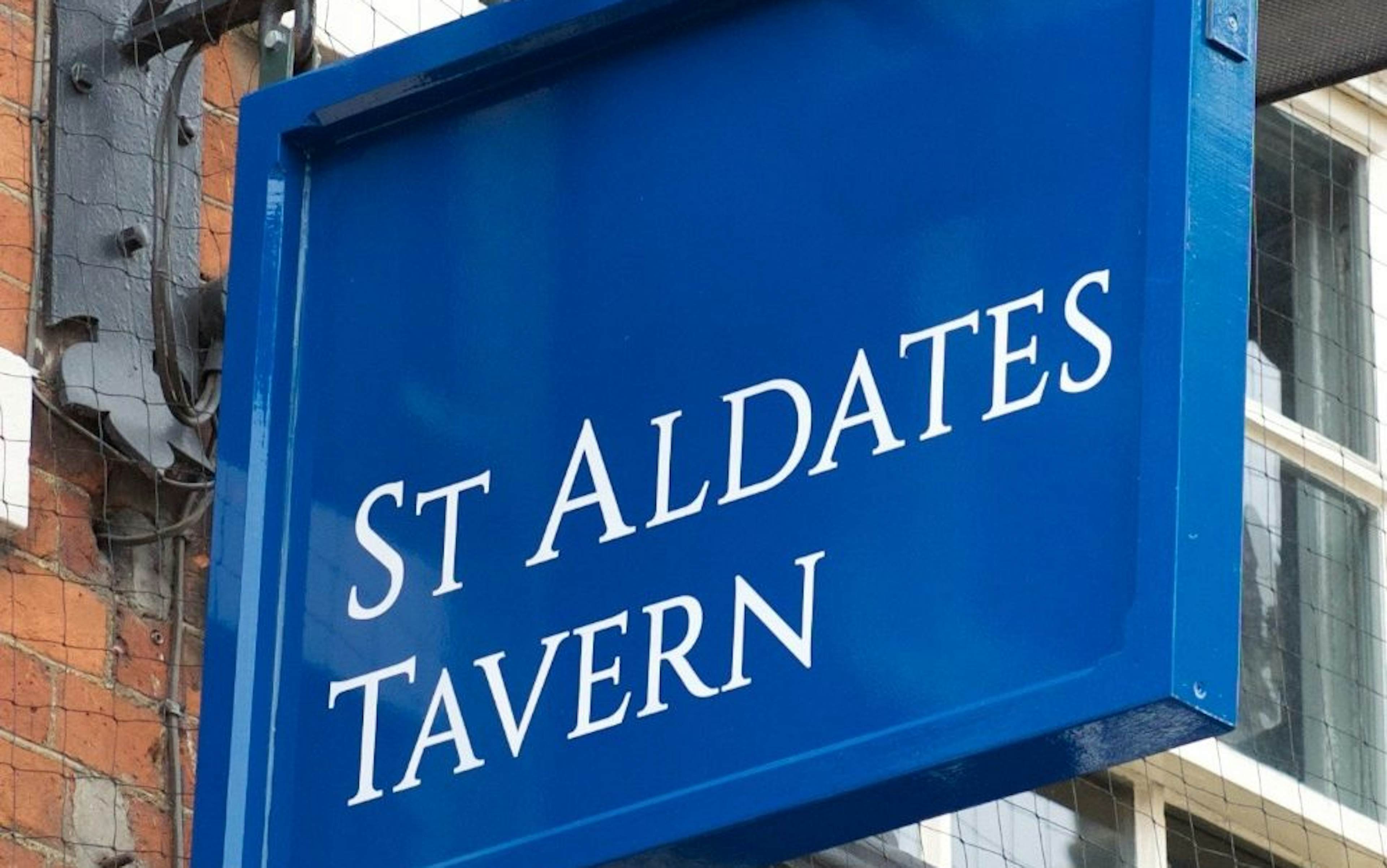 St Aldates Tavern - The Blue Room image 1
