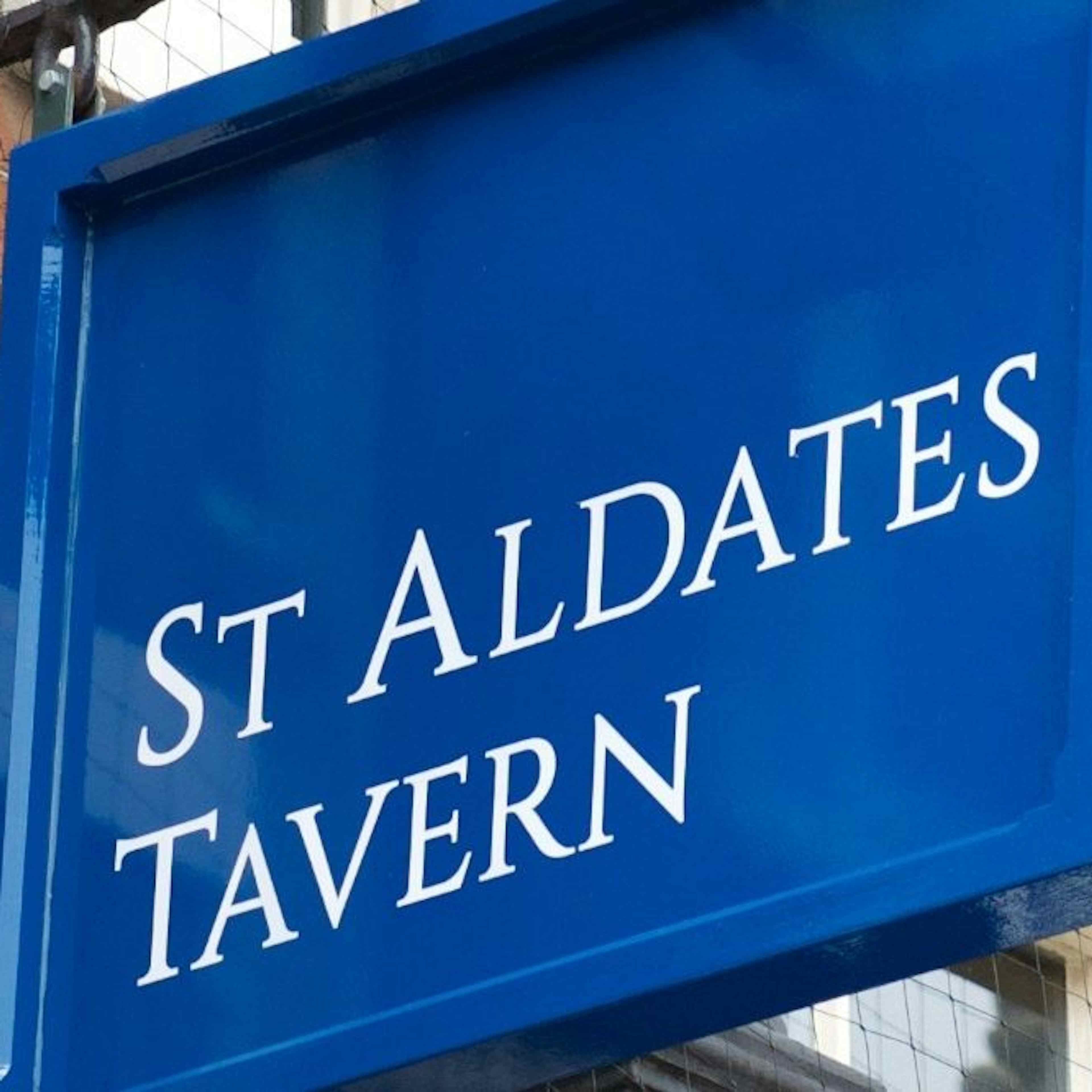 St Aldates Tavern - The Blue Room image 3