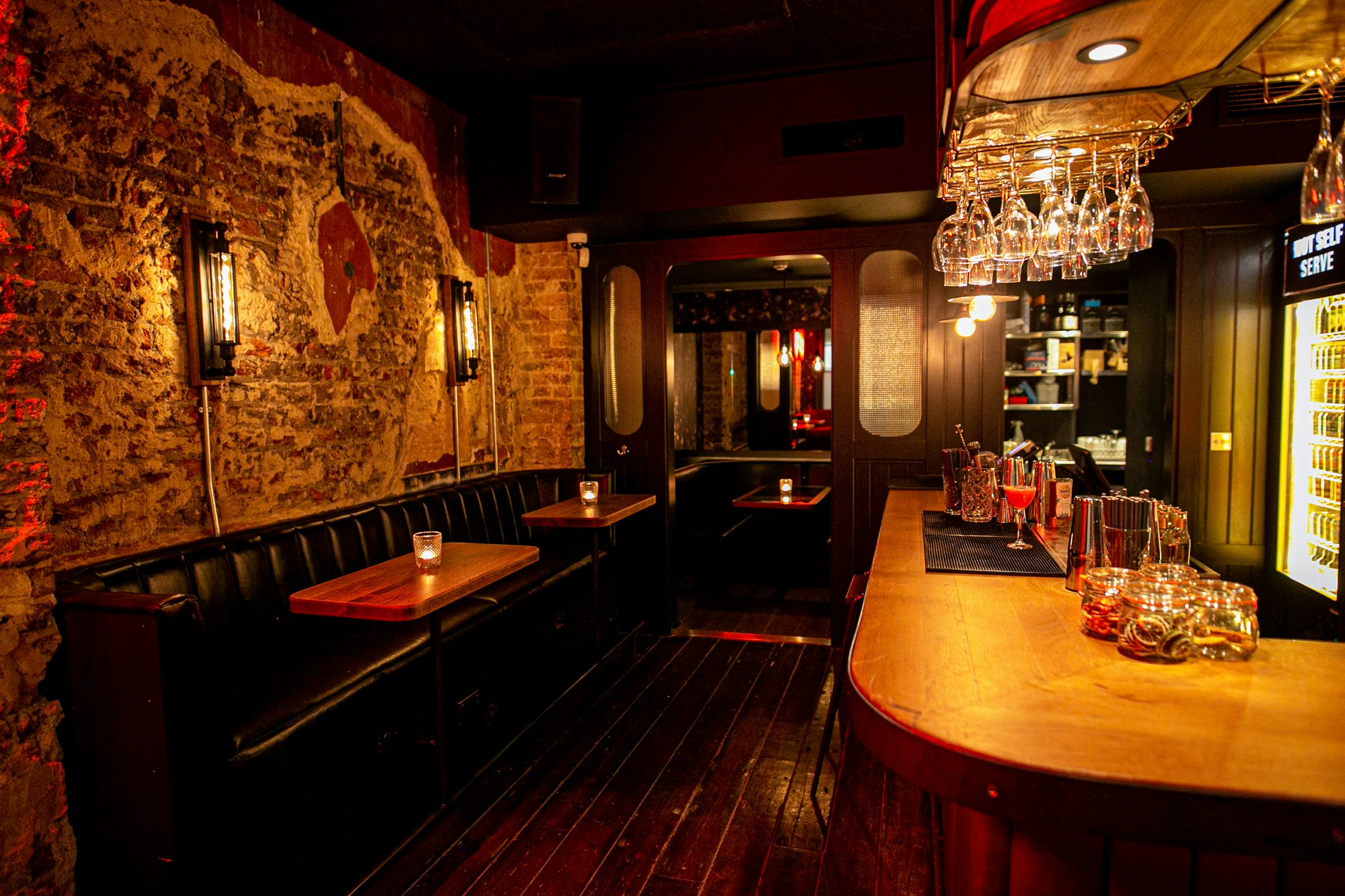 The Black Horse - London - Cocktail Bar image 4