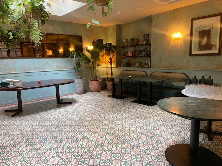 La Rampa - The Palm Room image 1
