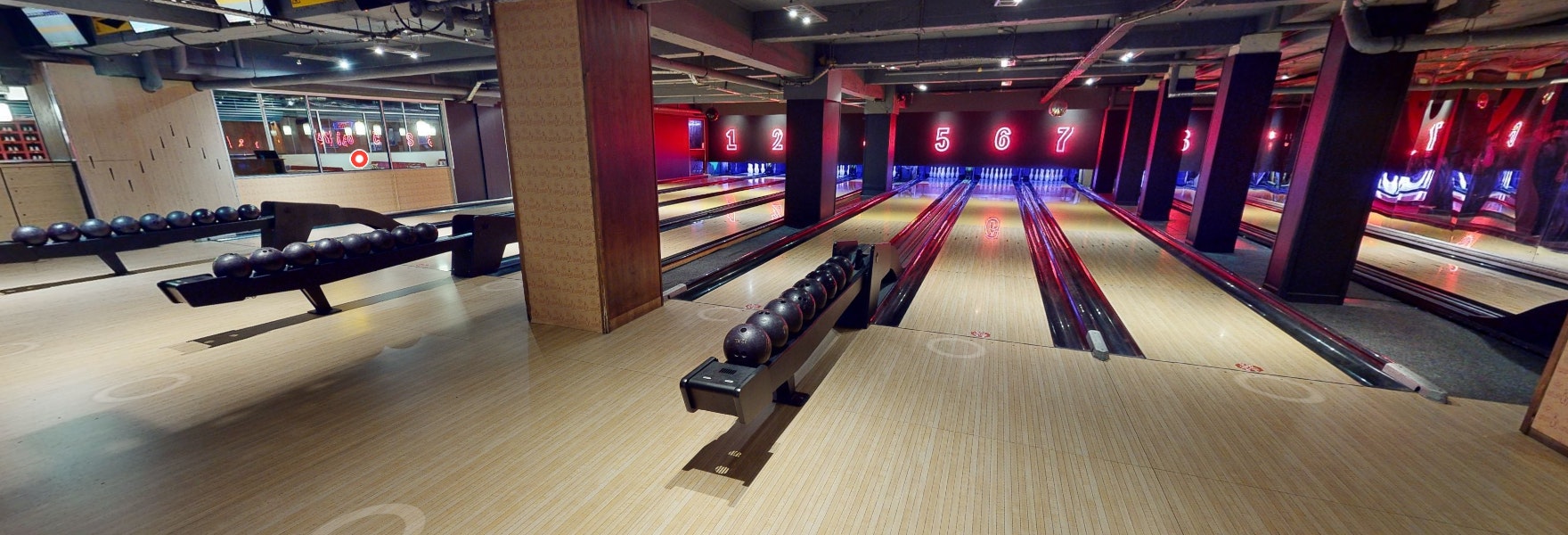 Bloomsbury Bowling Lanes & The Kingpin Suite - The Main Alley image 4