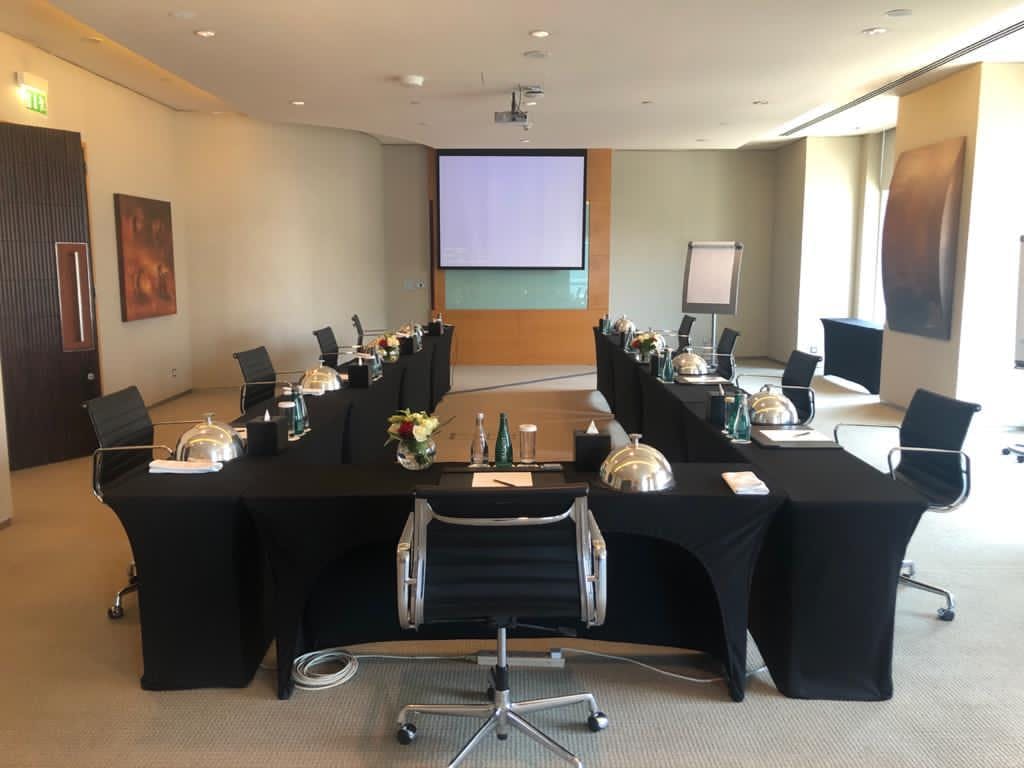 Shangri-La Hotel Dubai - image 1