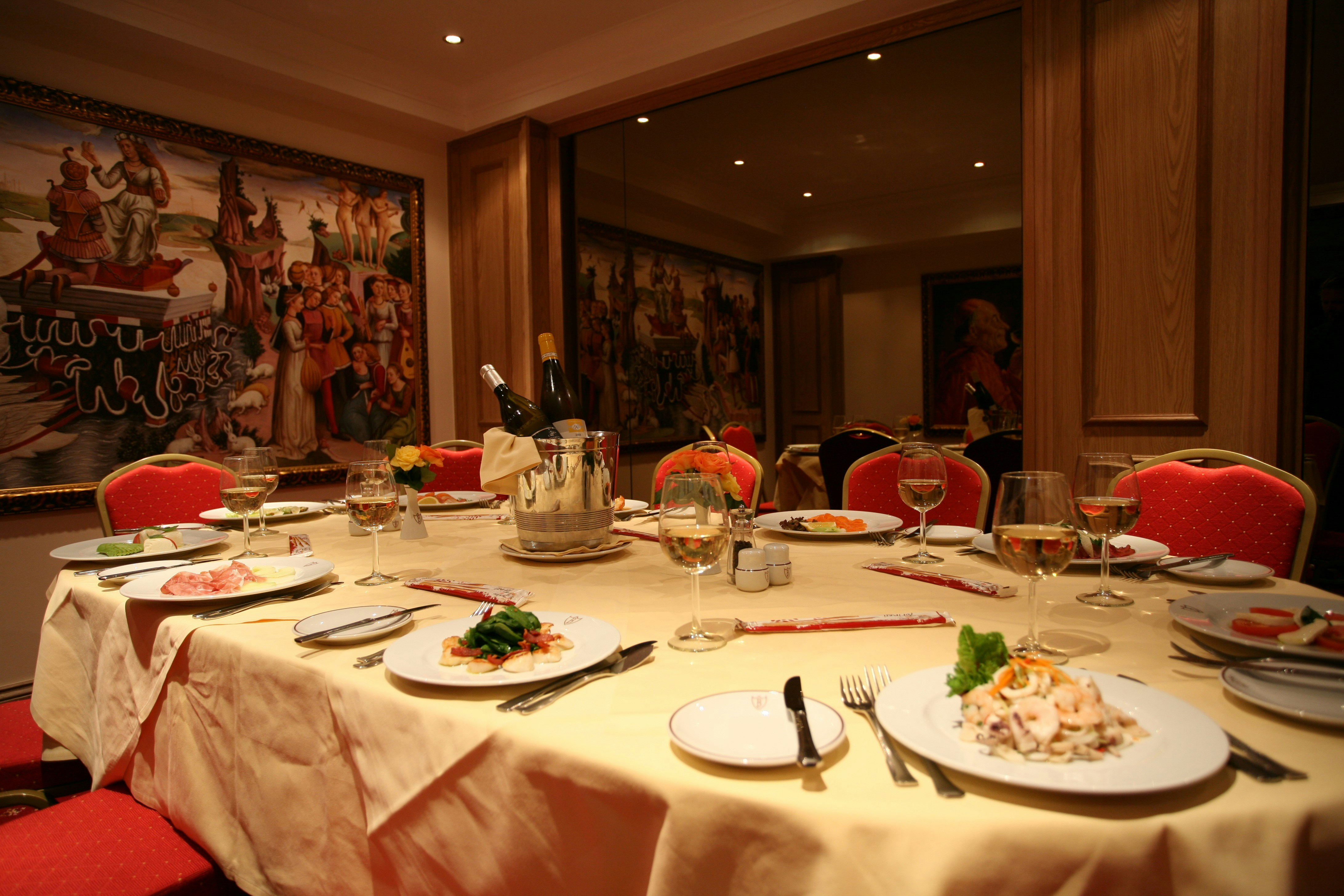 Bolton's Restaurant - Venetian Room image 7