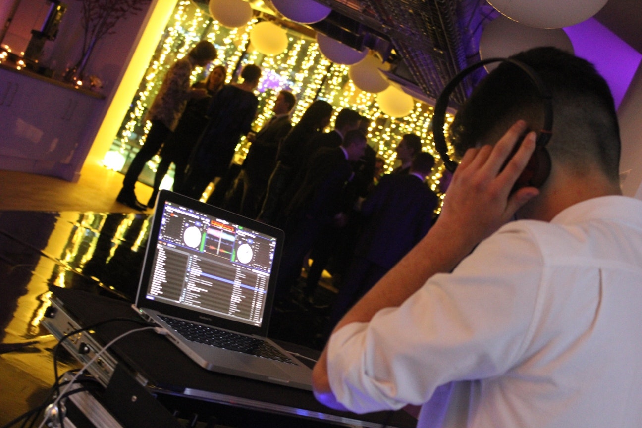 Wallacespace Clerkenwell Green - Christmas Celebrations image 8