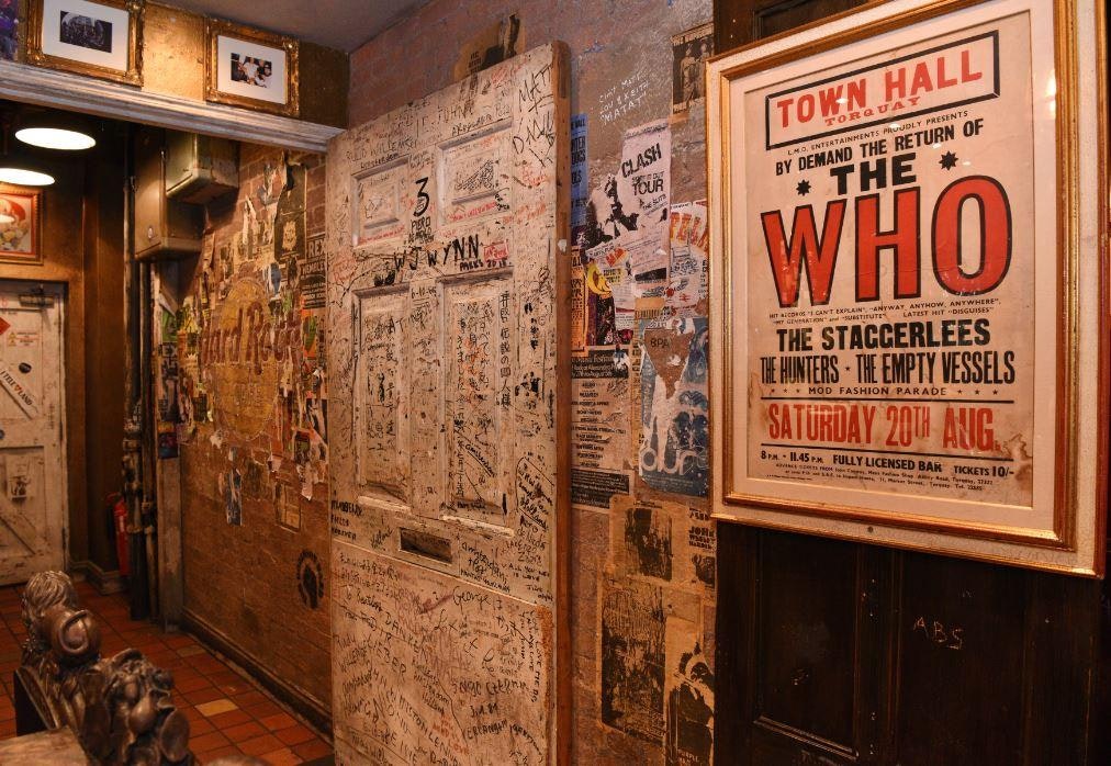 Hard Rock Cafe London - Back Room Bar  image 3