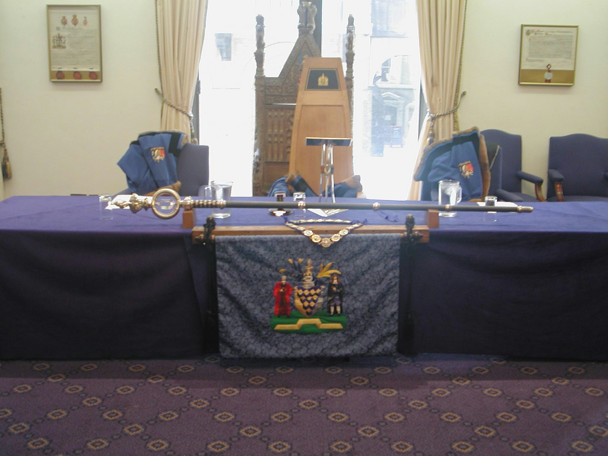 Glaziers Hall -  The Court Room and Library image 5