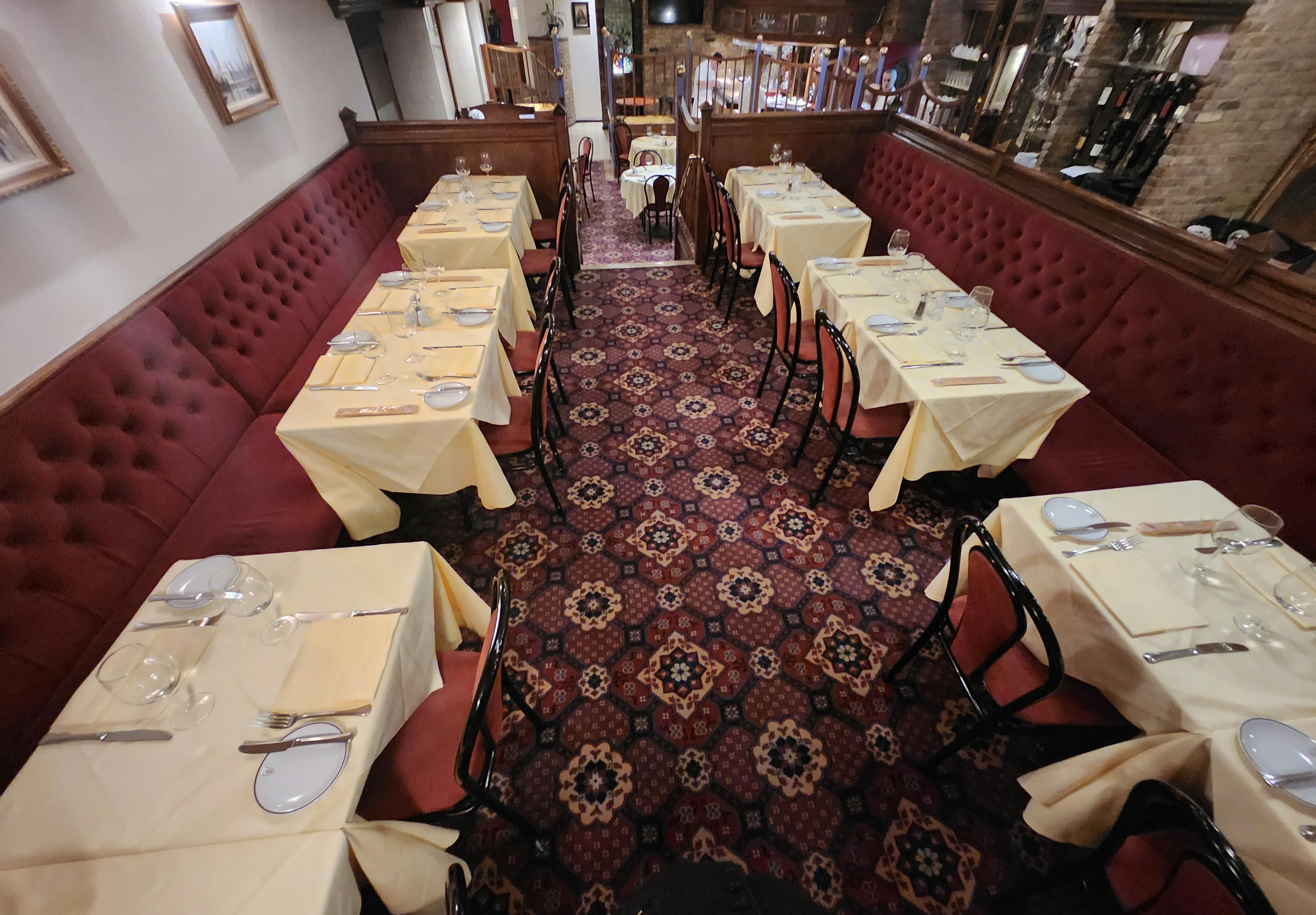 Business - Bolton's Restaurant