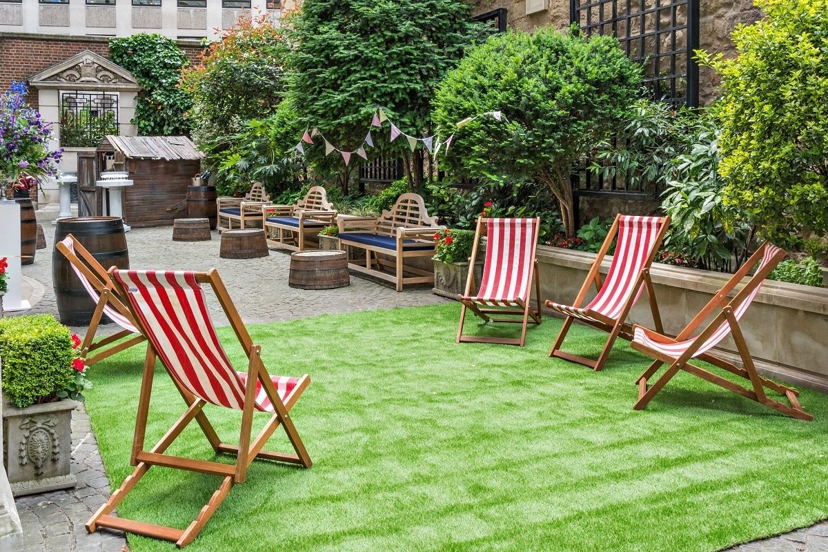 Saddlers’ Hall - Courtyard   image 1