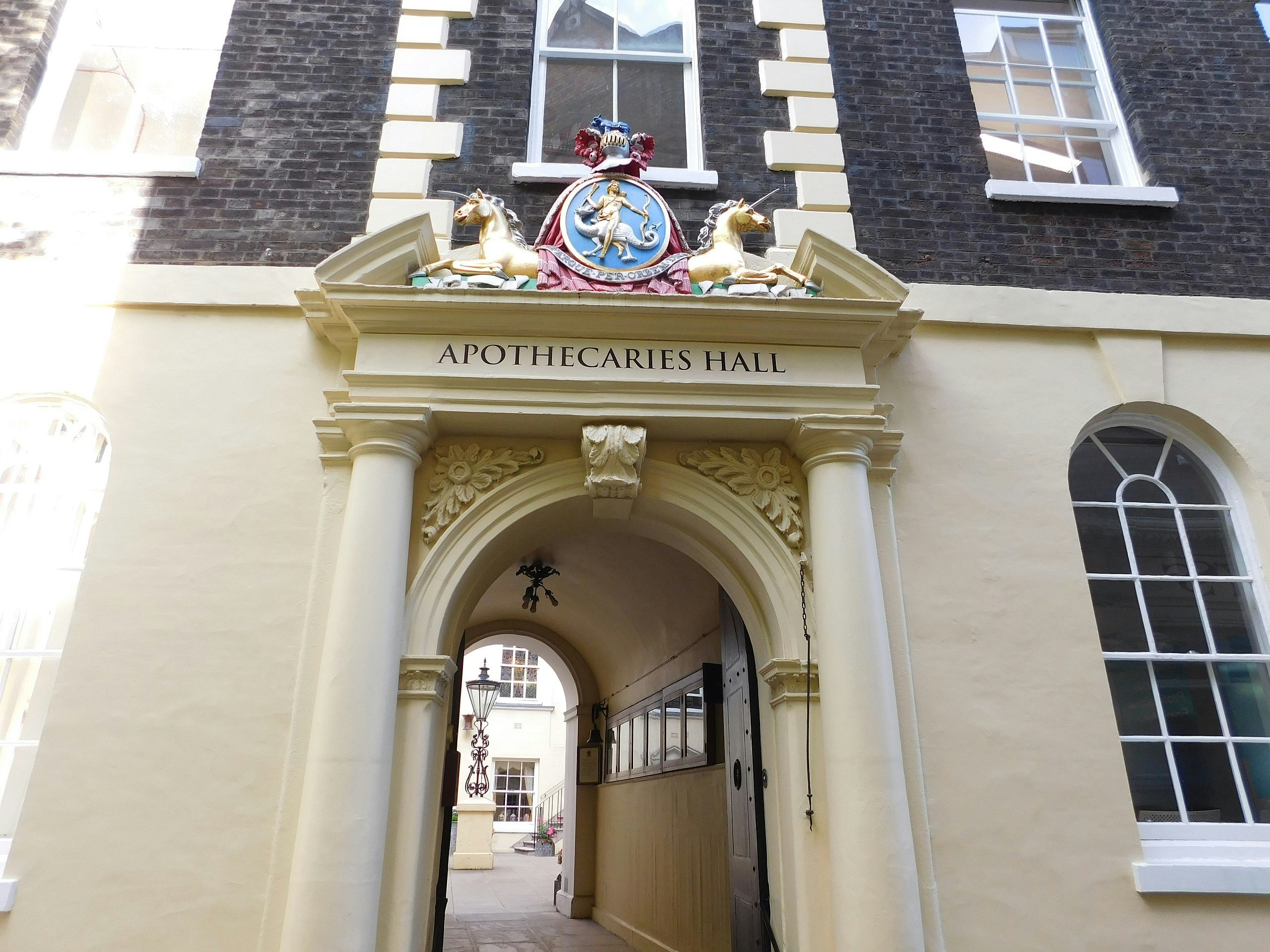 Apothecaries’ Hall  - Courtyard image 4