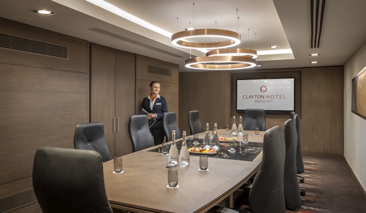 Clayton Hotel Bristol City - Kolbus image 1