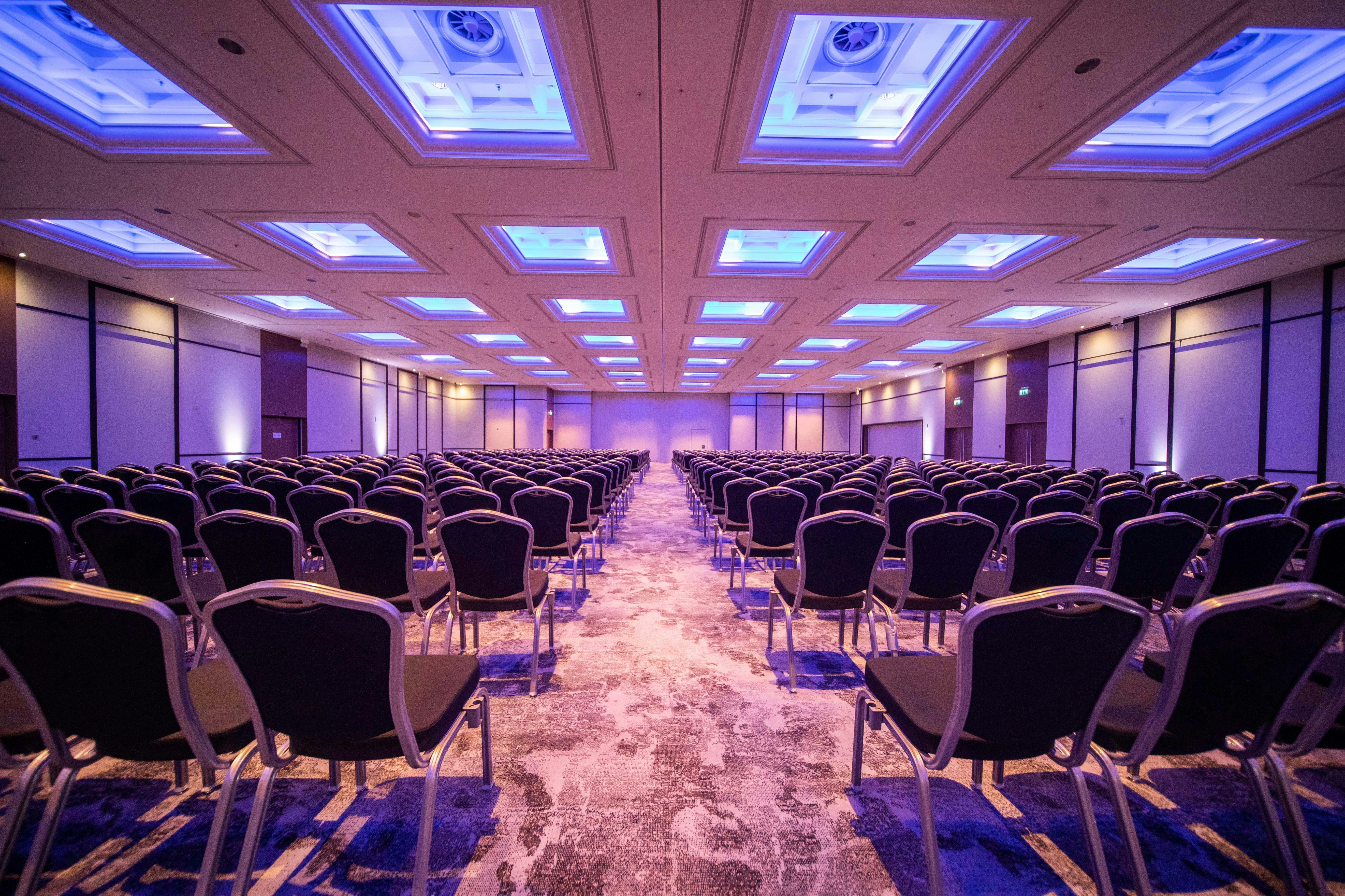 Hilton London Metropole - Richmond Suite image 2