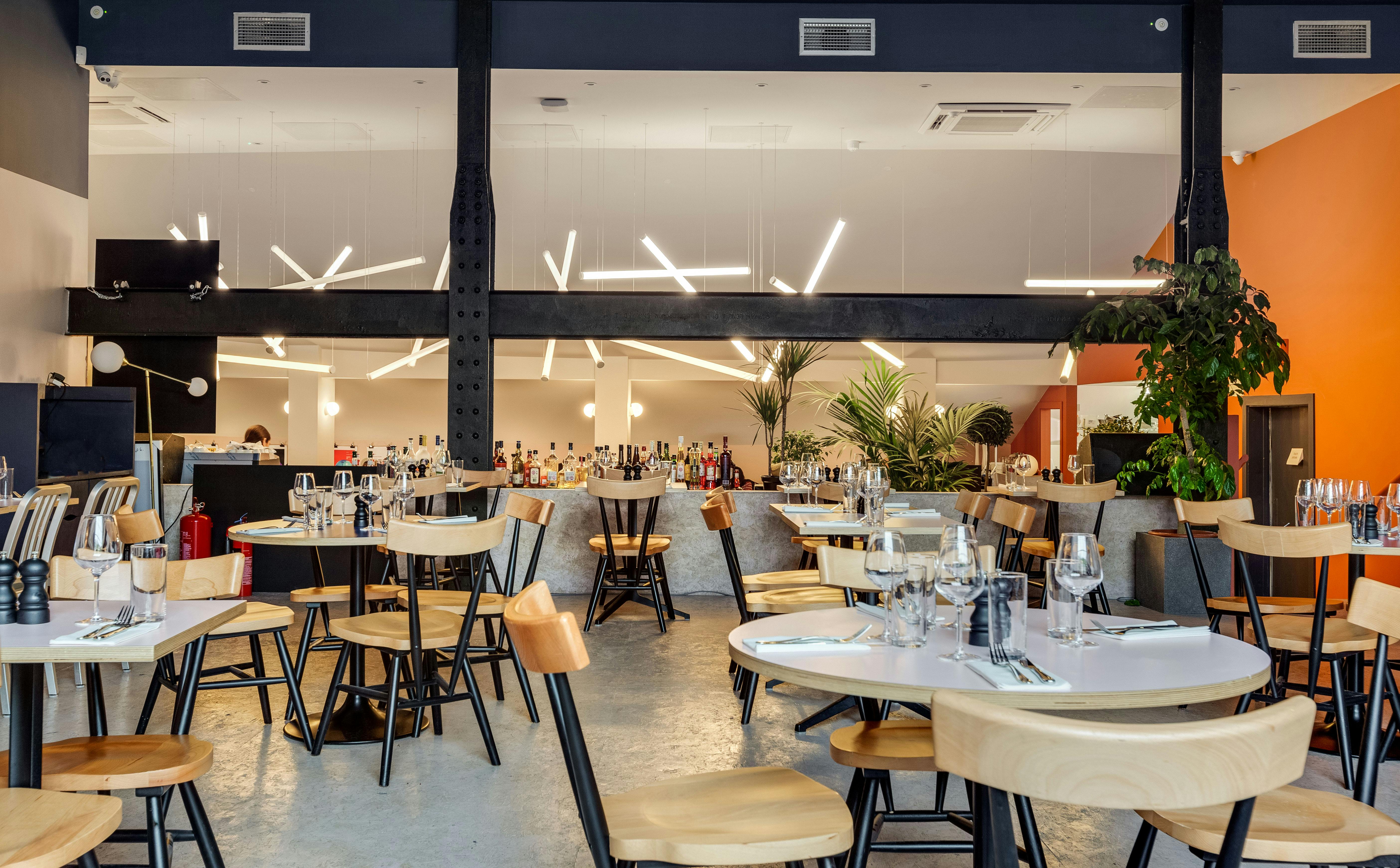 Bar + Kitchen | EartH