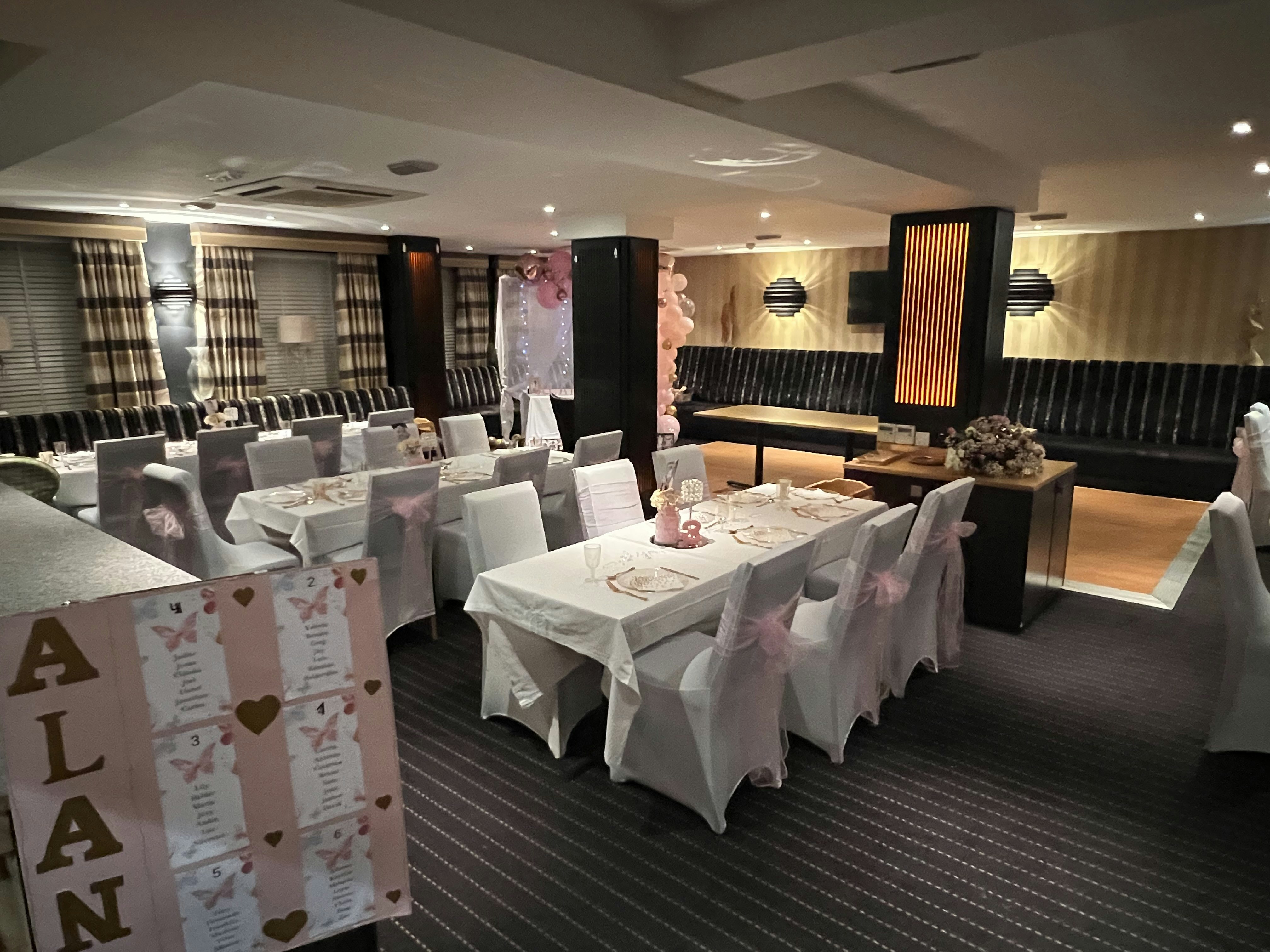 Russell Court Hotel - Restaurant  image 2