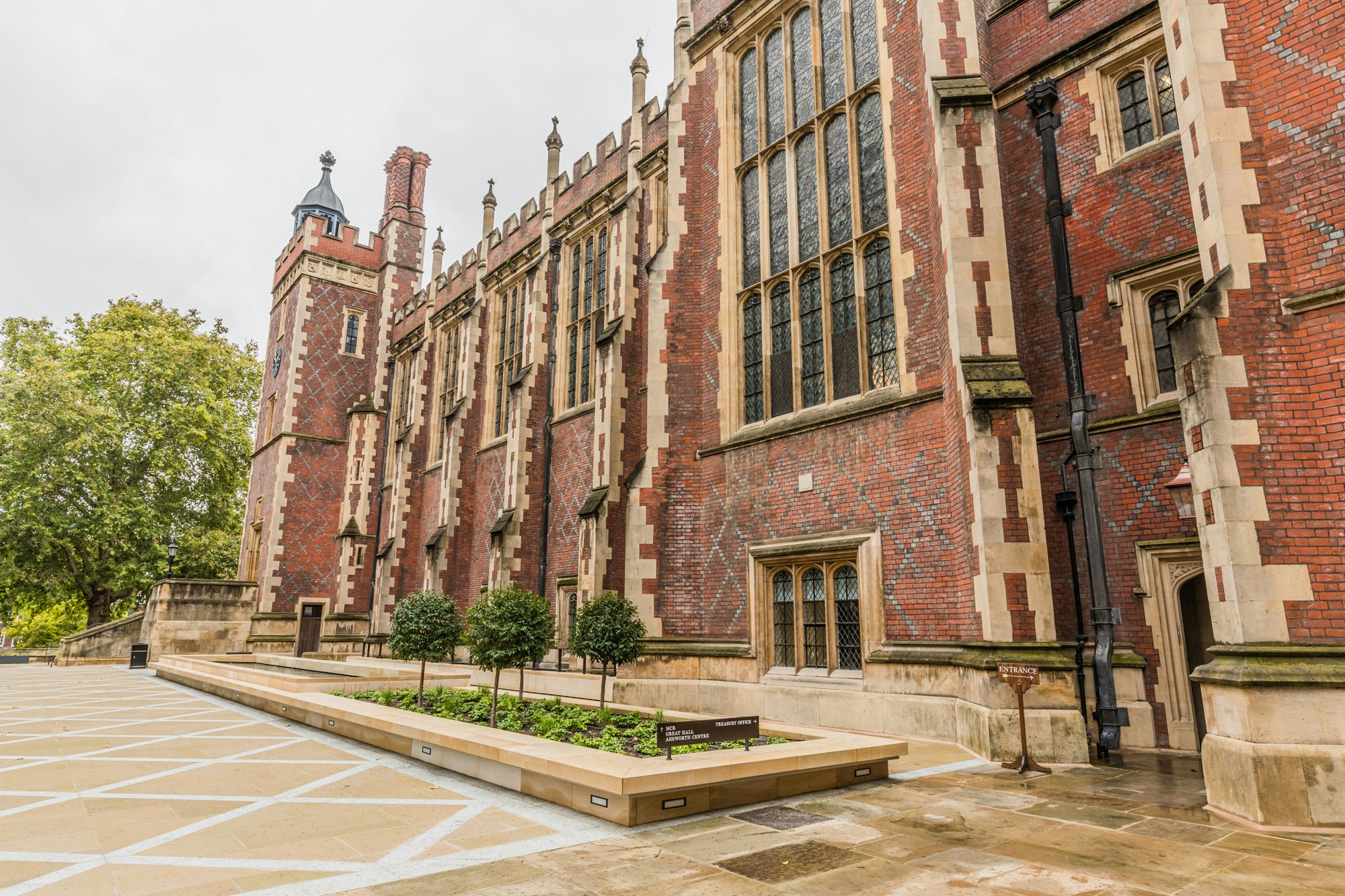 Honourable Society of Lincoln's Inn - Great Hall Terrace image 4