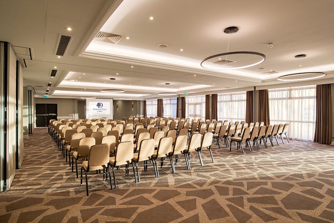 DoubleTree by Hilton London Ealing - image 1