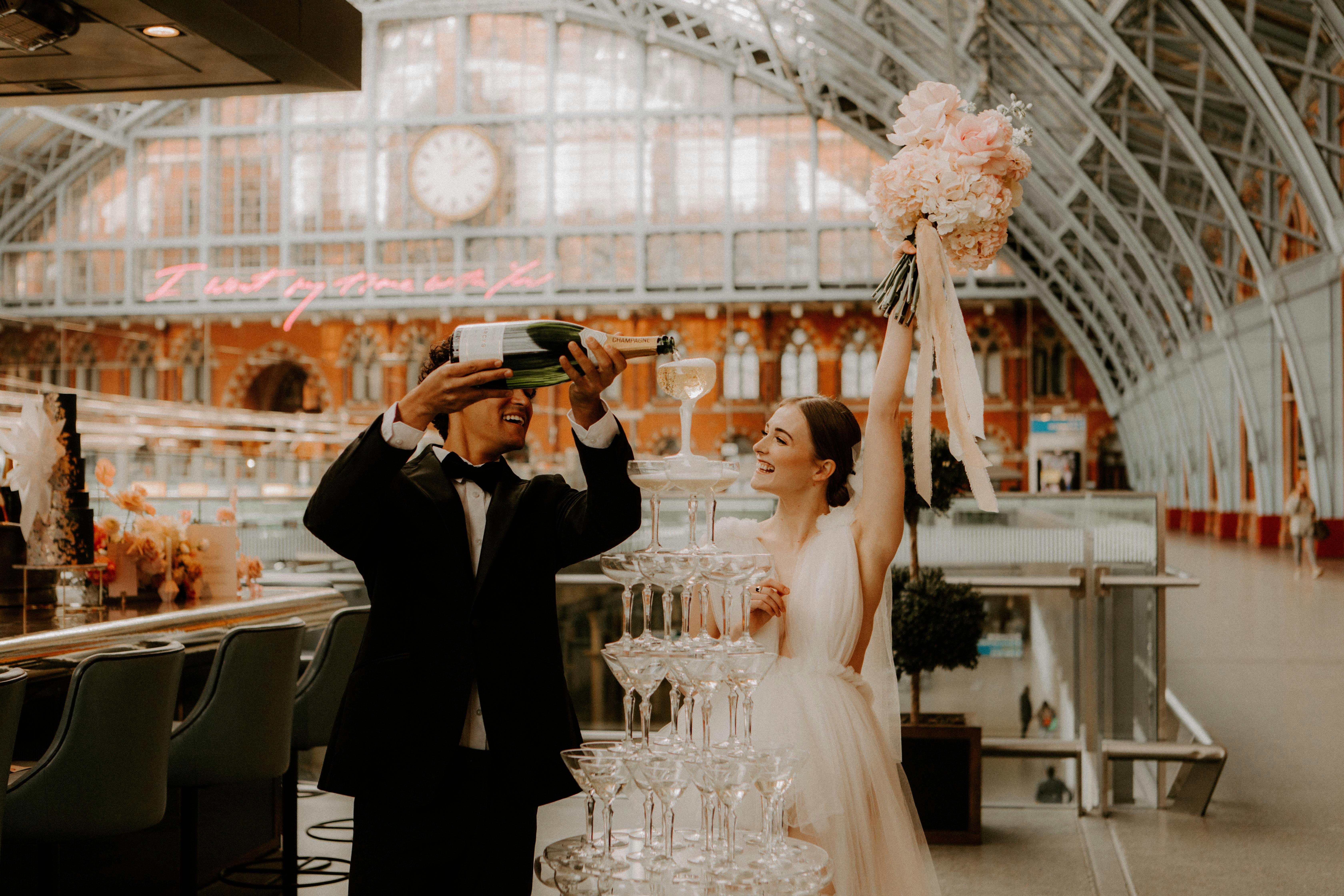 St Pancras Brasserie and Champagne Bar by Searcys  - Weddings image 1